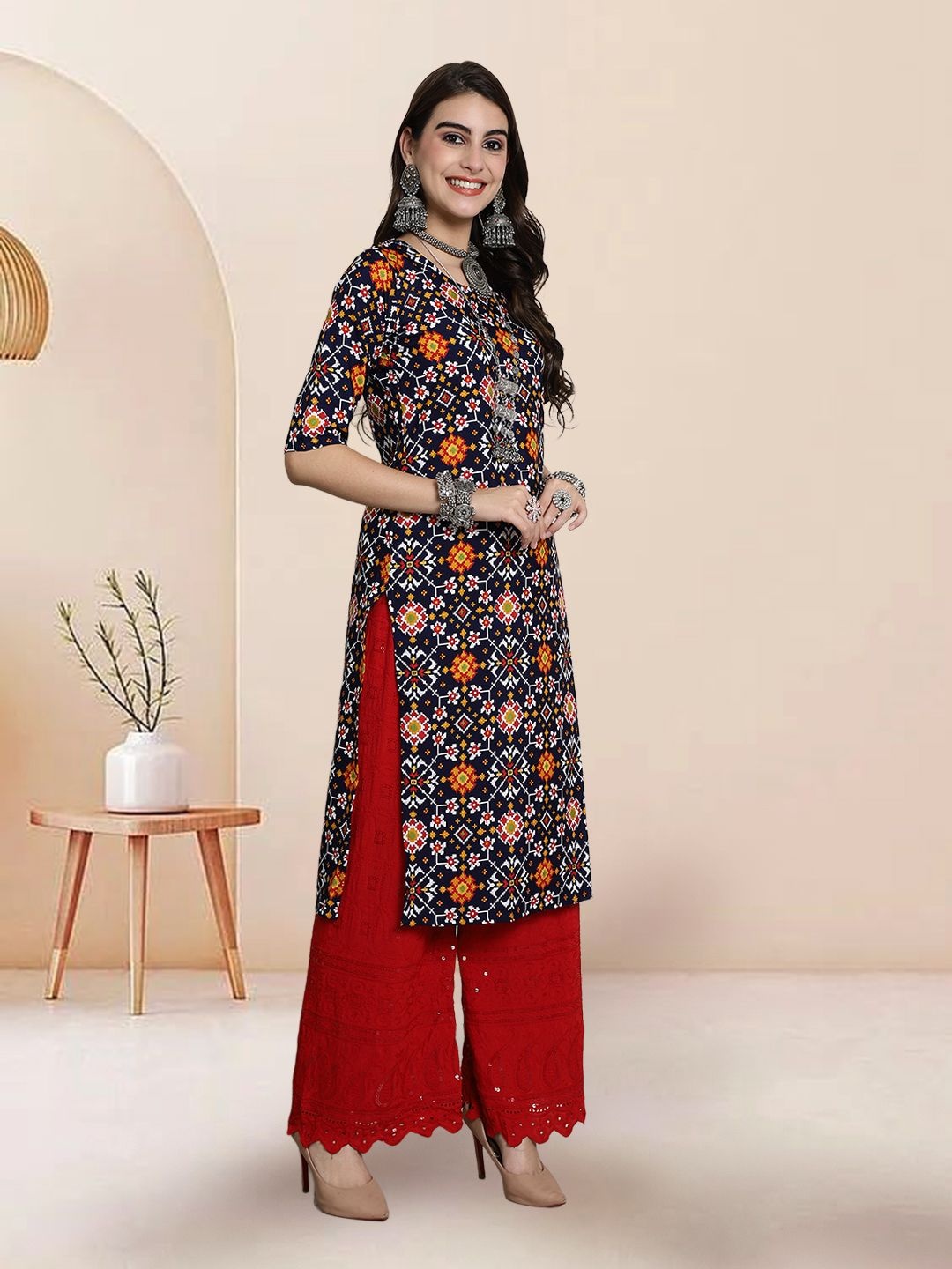 

7Threads Selection of 2 Ethnic Motifs Printed Round Neck Straight Kurtas, Black