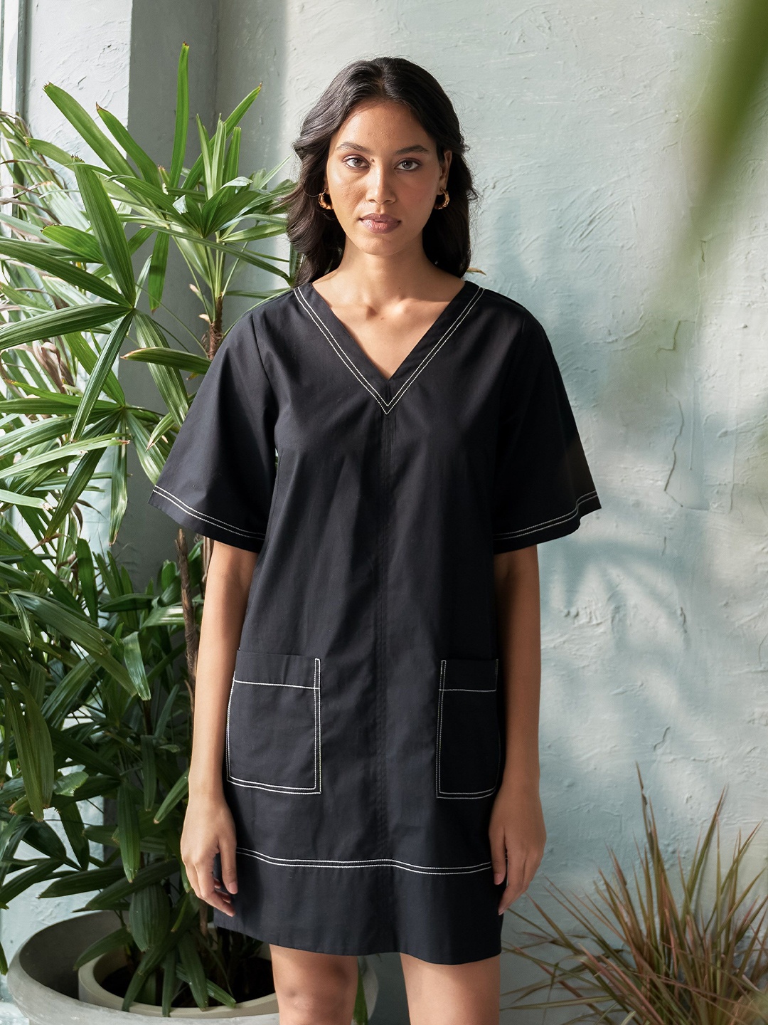 

Canoopi Sheath Dress, Black