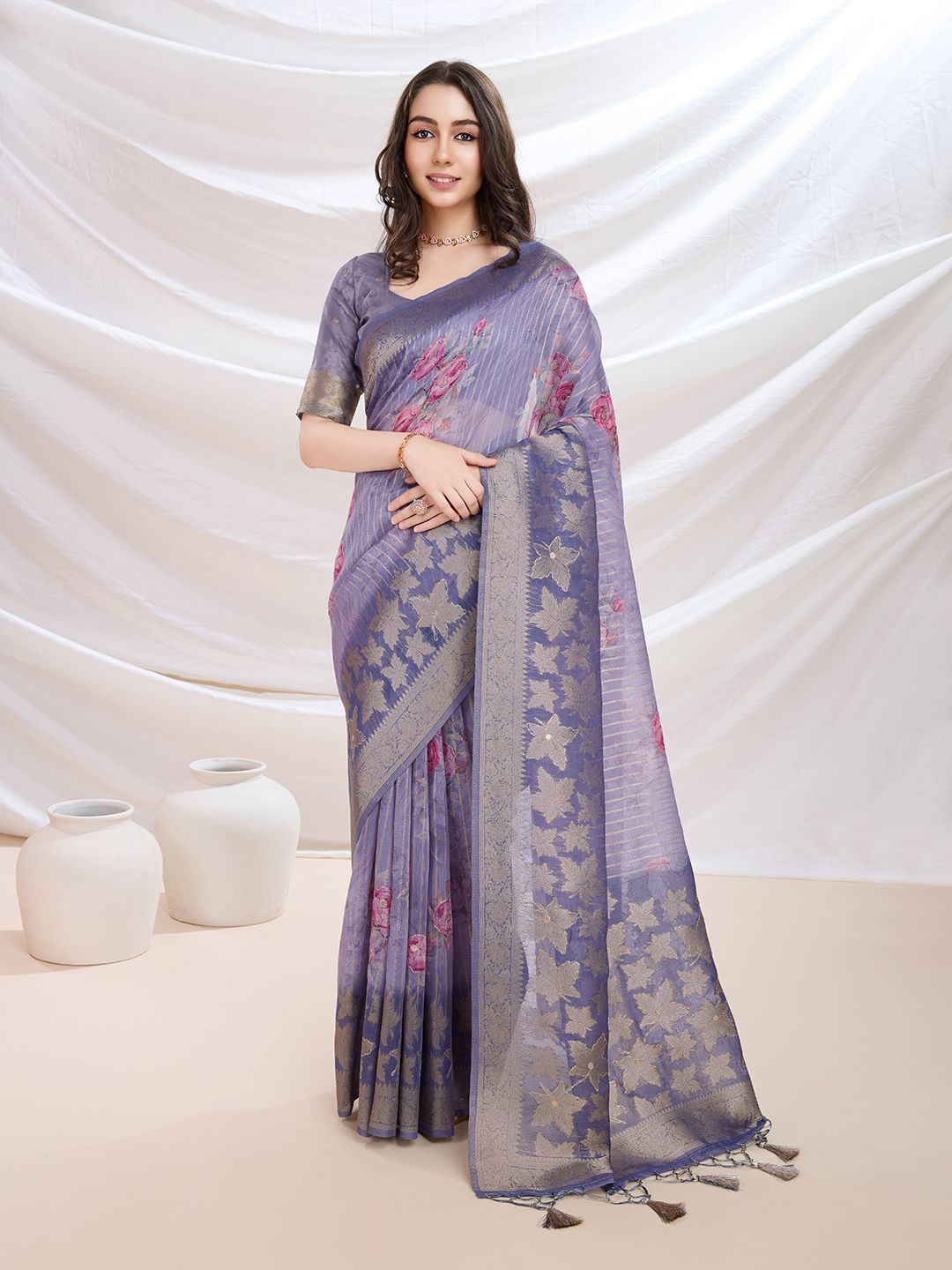 

Mitera Woven Design Zari Banarasi Saree, Purple