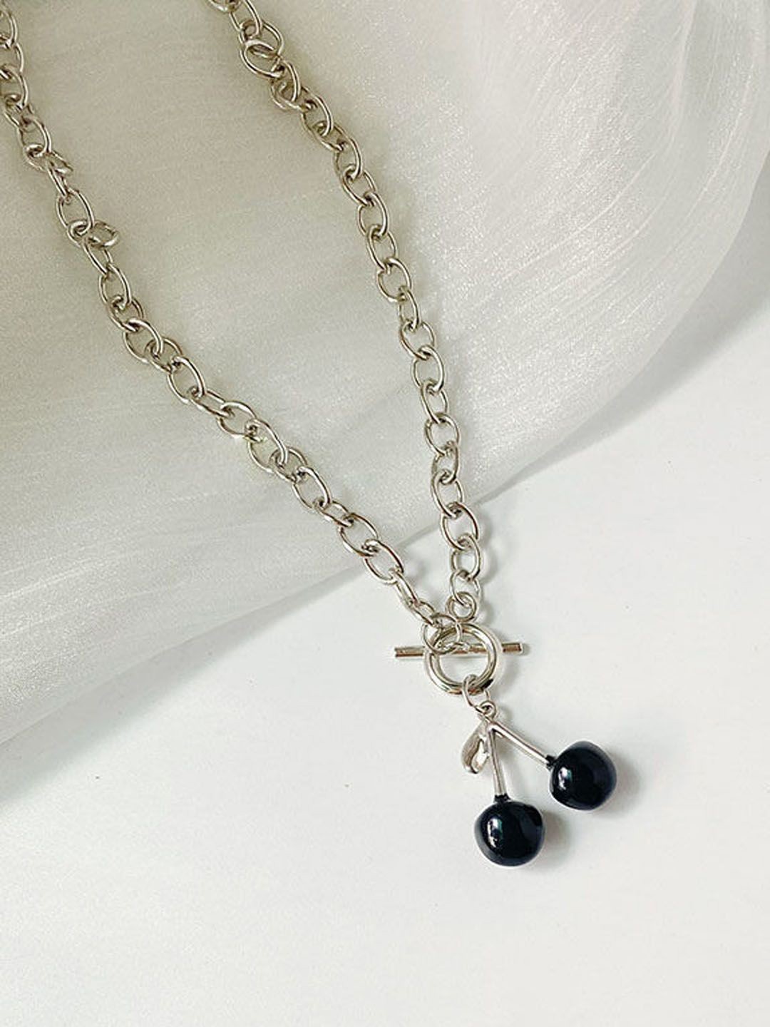 

StyleCast Elegant Gold-Toned Cherry Pendant Necklace