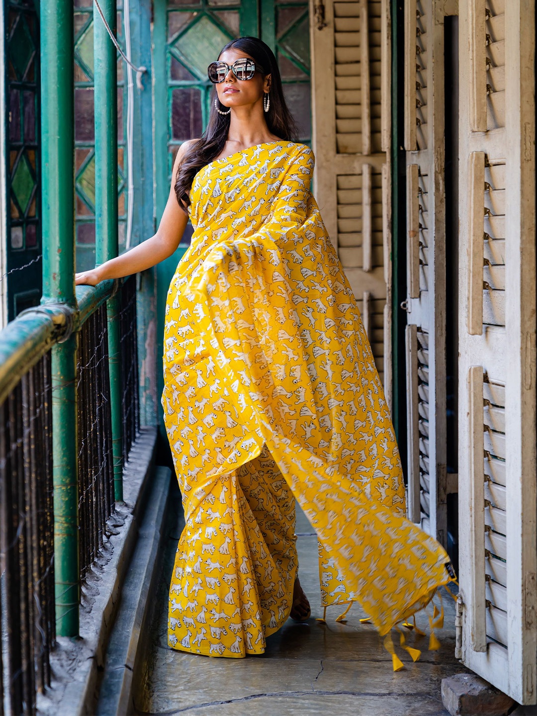 

Dora by Phoenix Pure Cotton Saree, Yellow