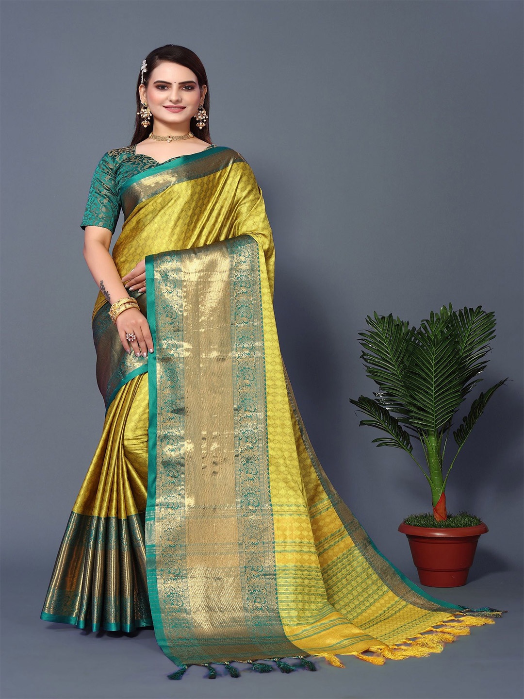 

A TO Z CART Woven Design Zari Silk Blend Banarasi Saree, Olive