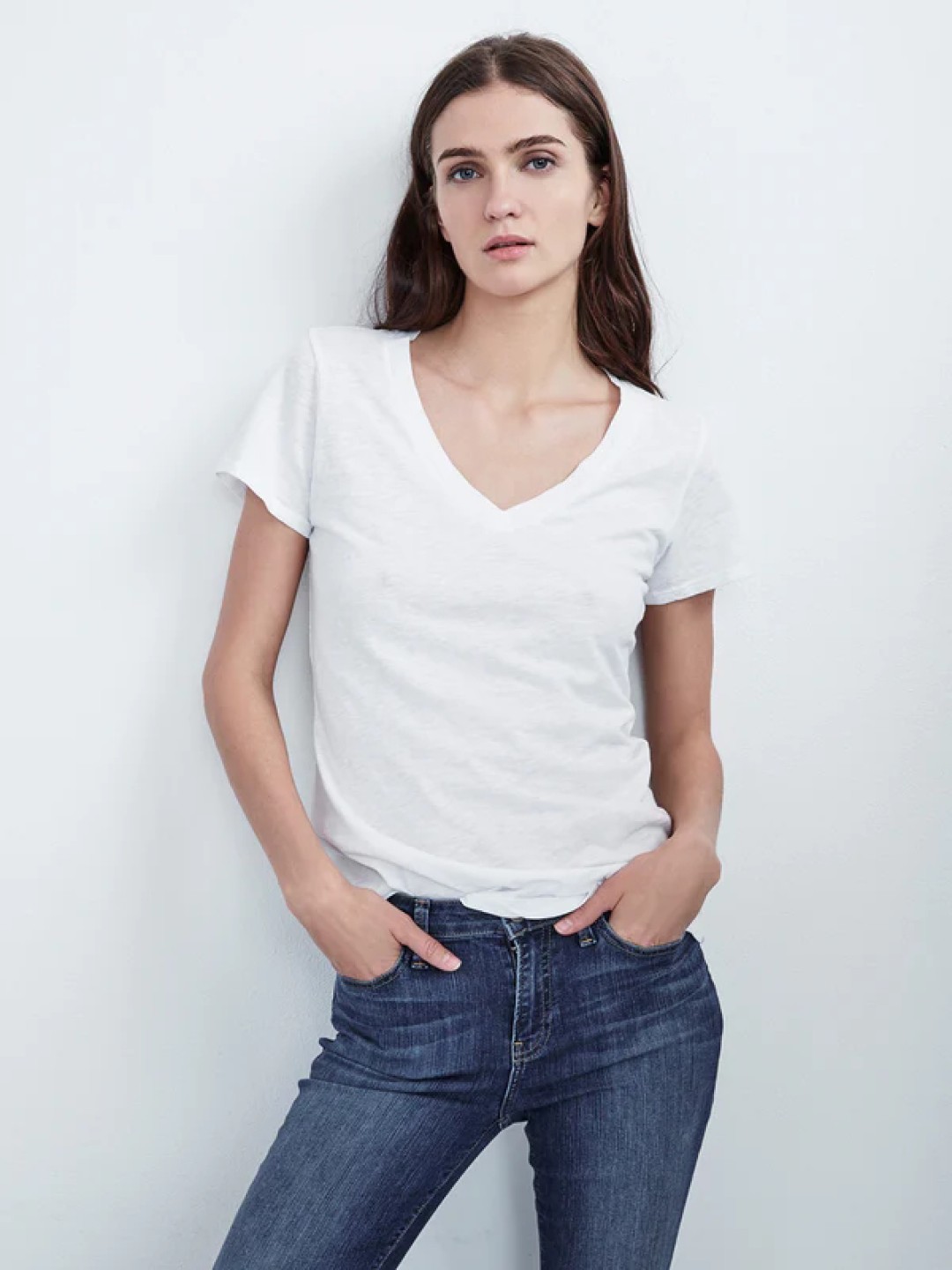 

COLOR CAPITAL Women 2 V-Neck Extended Sleeves Raw Edge T-shirt, White