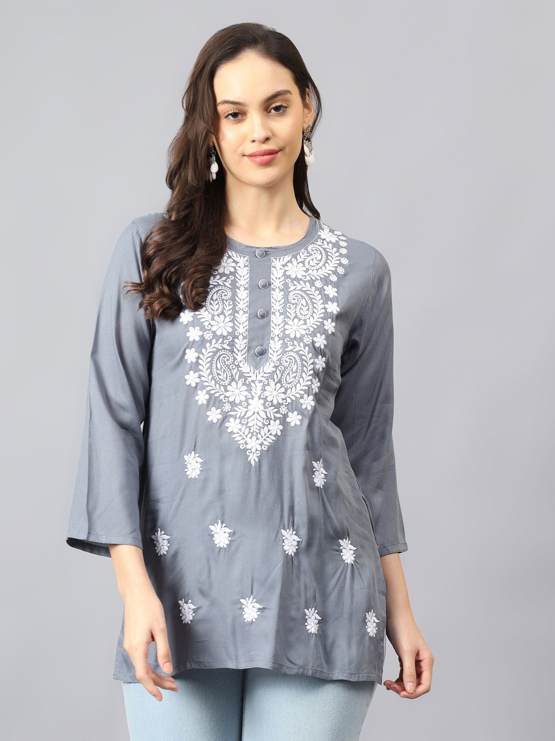 

NAZAQAT ETHNIC INDIA Paisley Embroidered Chikankari Round Neck Straight Short Kurti, Grey