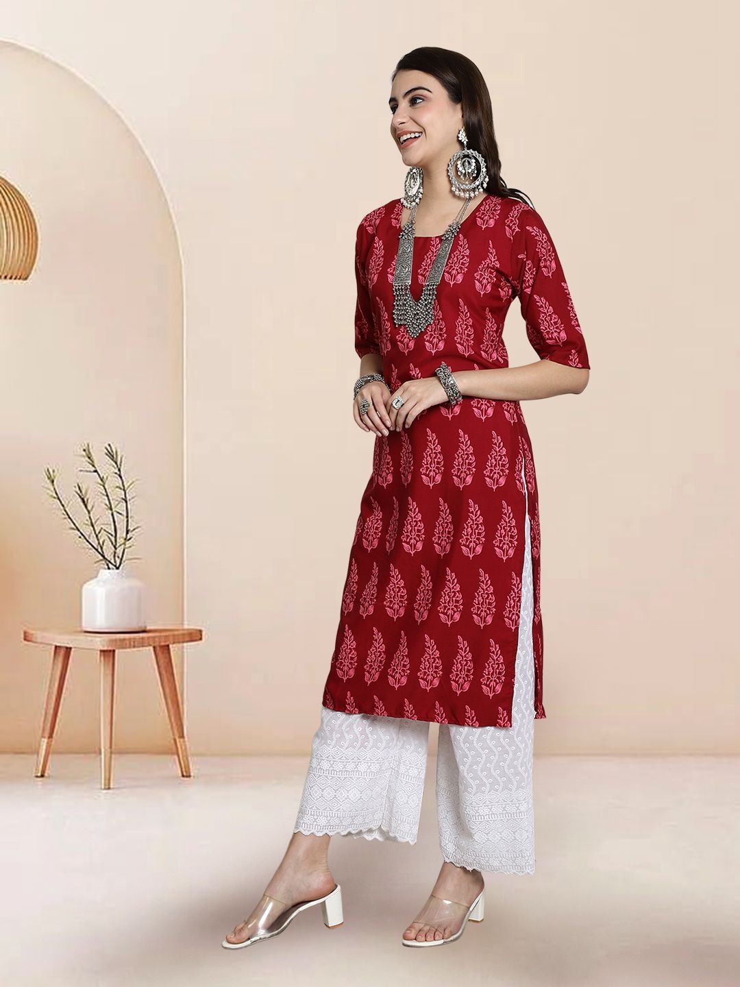 

7Threads Selection Of 3 Floral Round Neck Straight Kurtas, Red