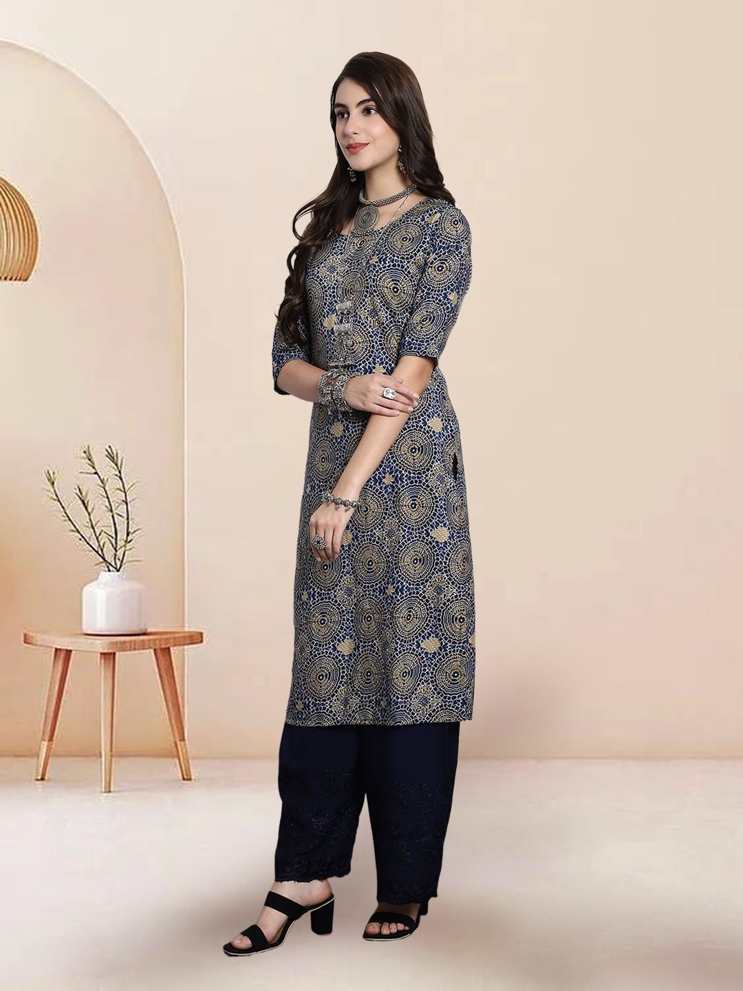 

7Threads Selection Of 3 Floral Printed Round Neck Straight Kurtas, Beige