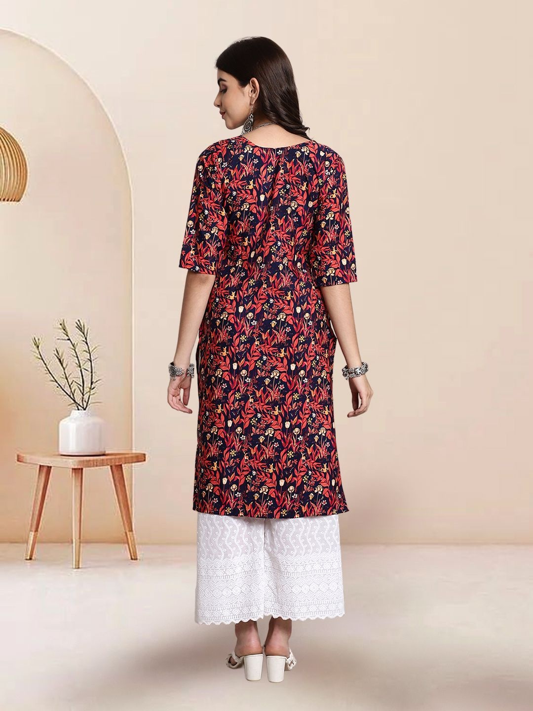 

7Threads Selection Of 2 Floral Printed Straight Kurtas, Black