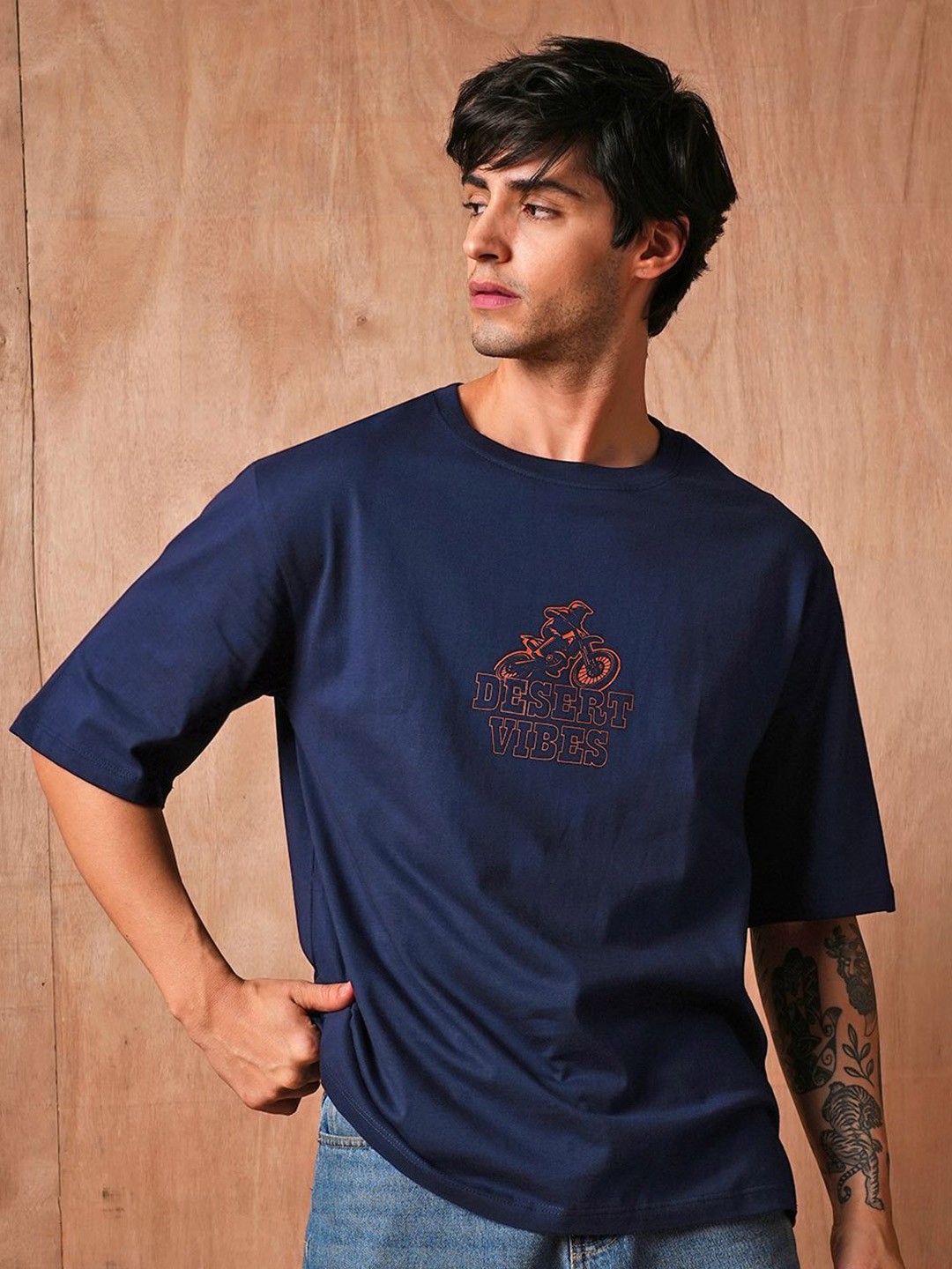 

The Roadster Lifestyle Co. Men Graphic Printed Round Neck Cotton Relaxed Fit T-shirt, Navy blue
