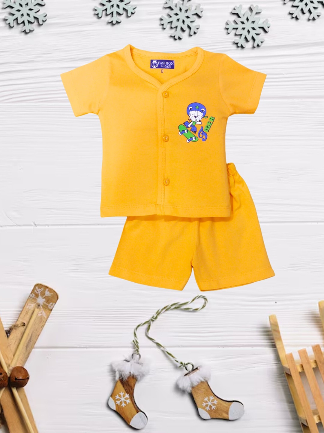

FASHION GRAB Infants Printed Pure Cotton Jhabla With Shorts, Yellow