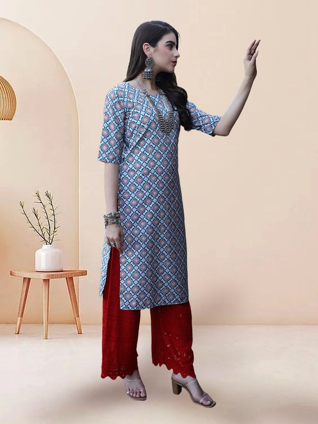

7Threads Selection of 2 Floral Printed Round Neck Straight Kurtas, Blue