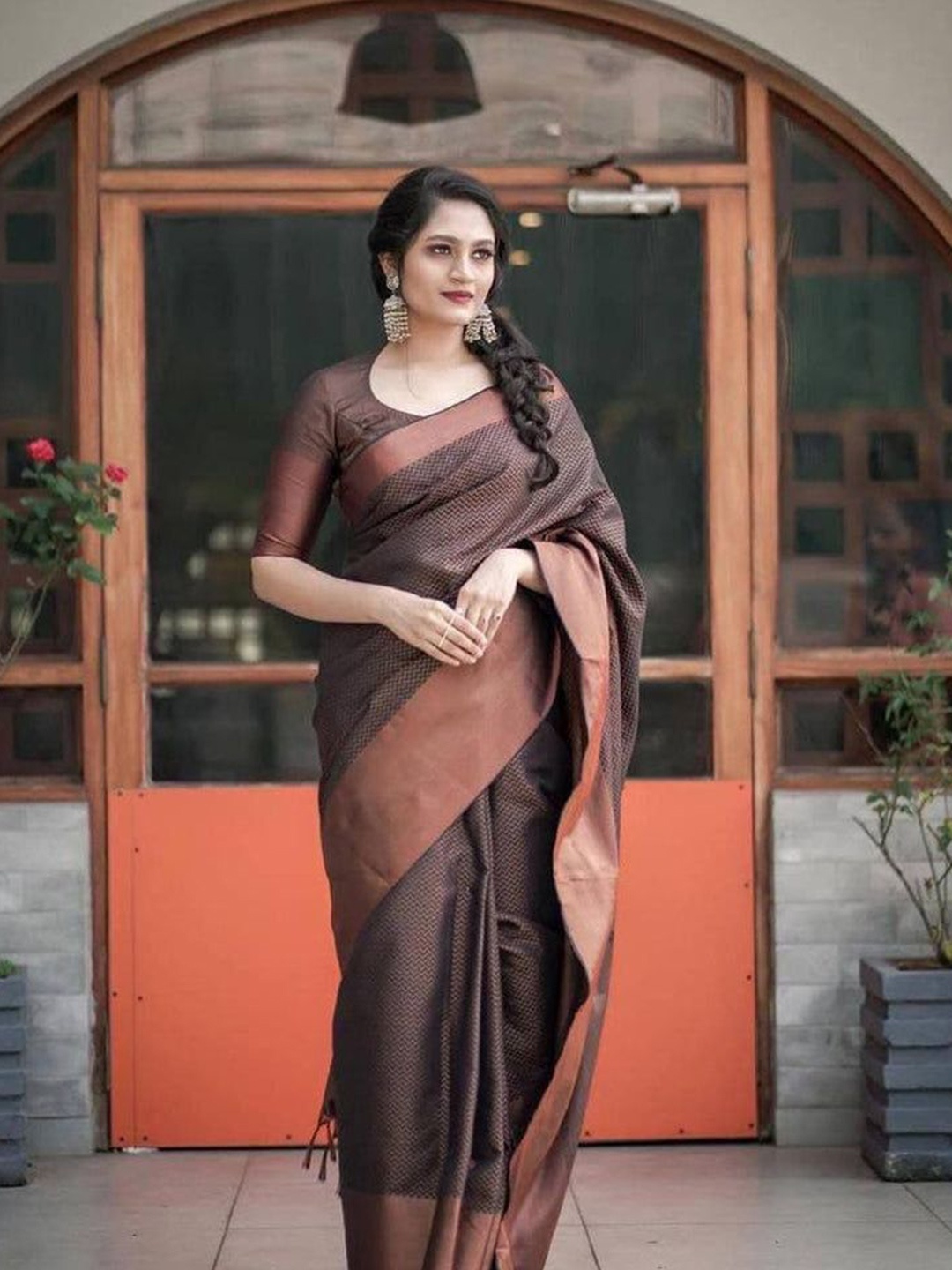 

Fashion Ritmo Zari Pure Silk Saree, Brown