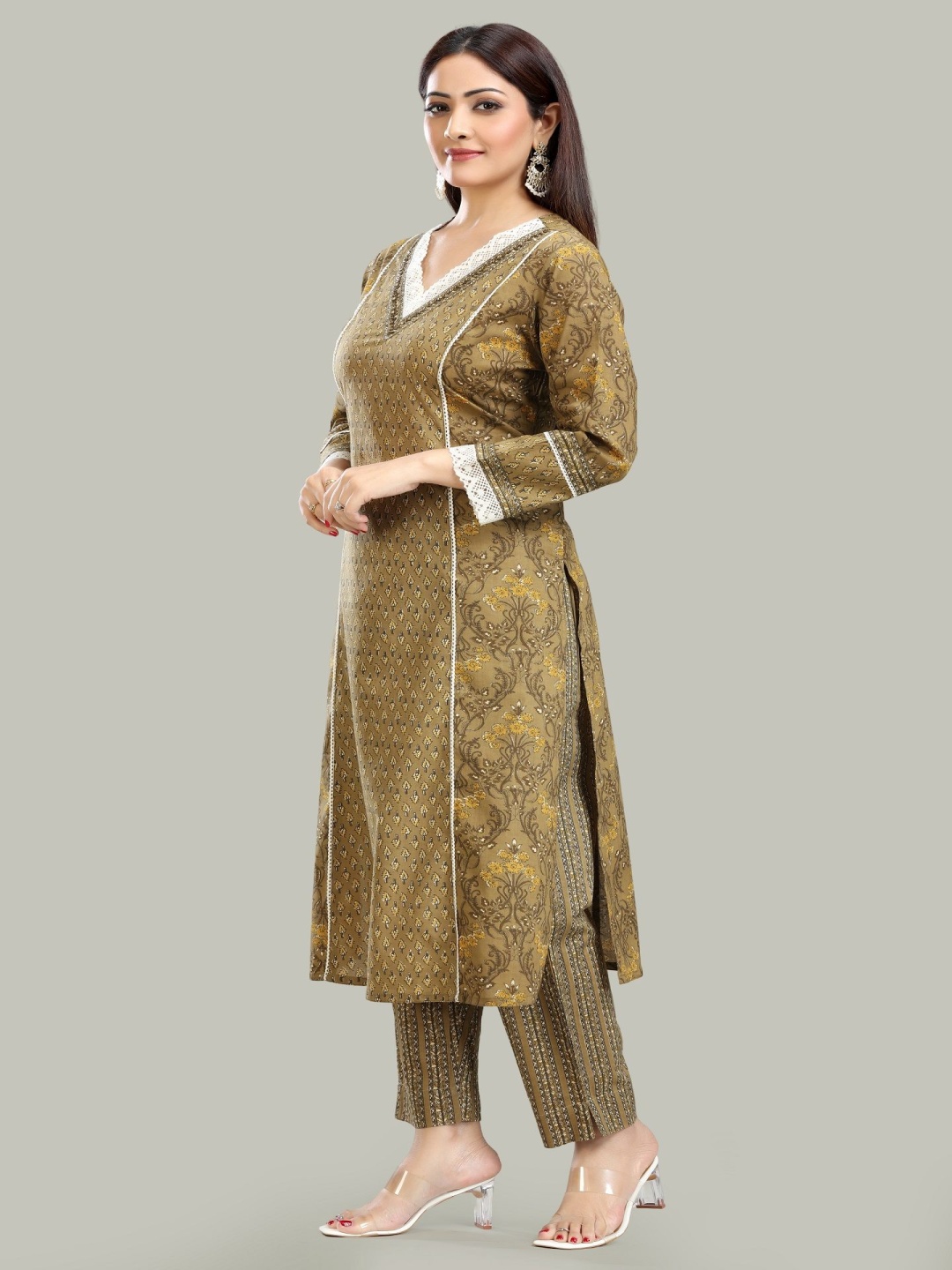 

COTTON CULTURE Floral Printed V-Neck Pure Cotton A-line Kurta With Palazzo, Brown