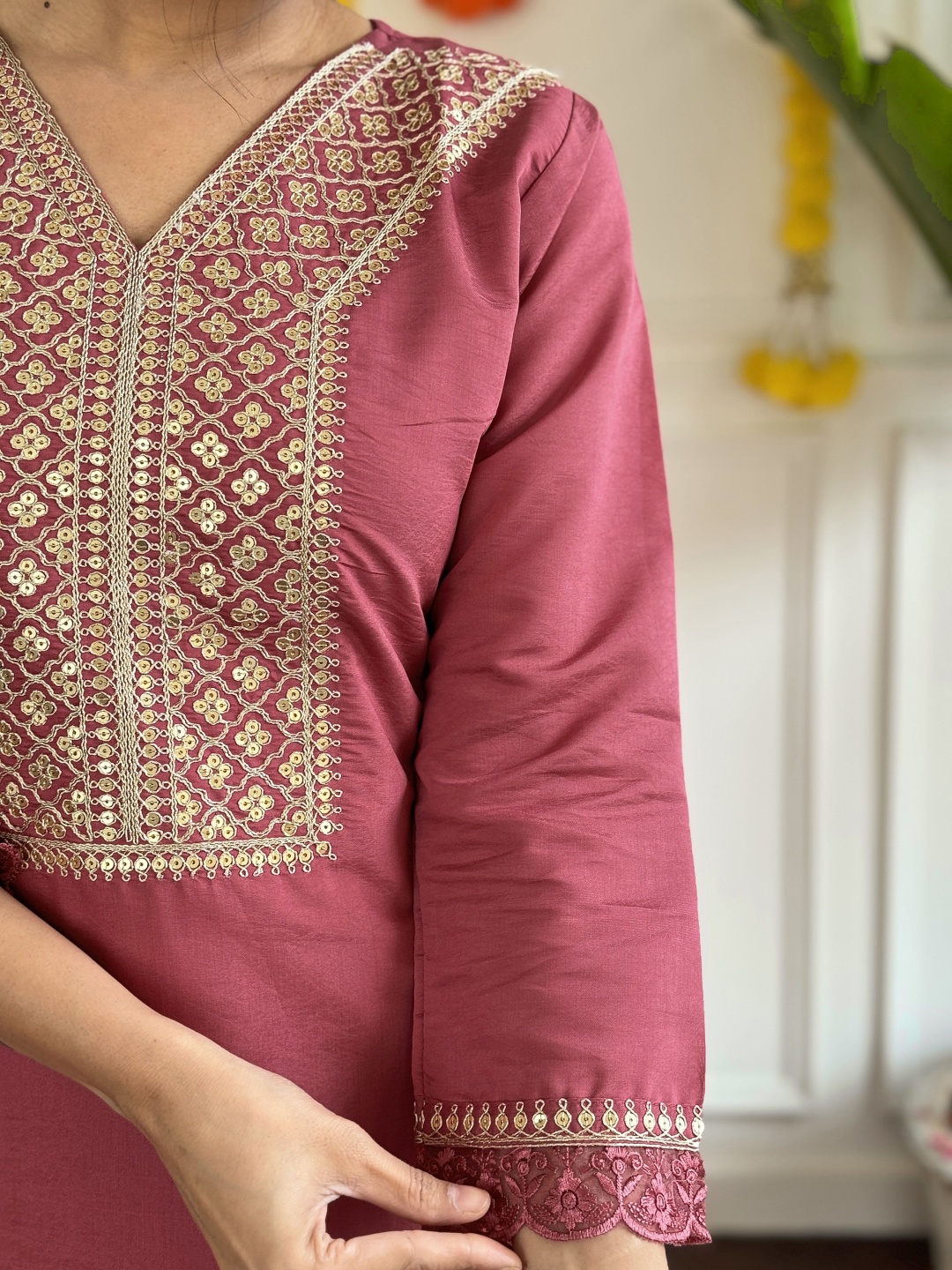 

Siya Fashion Floral Embroidered Sequinned Work Straight Kurta With Trouser & Dupatta, Maroon