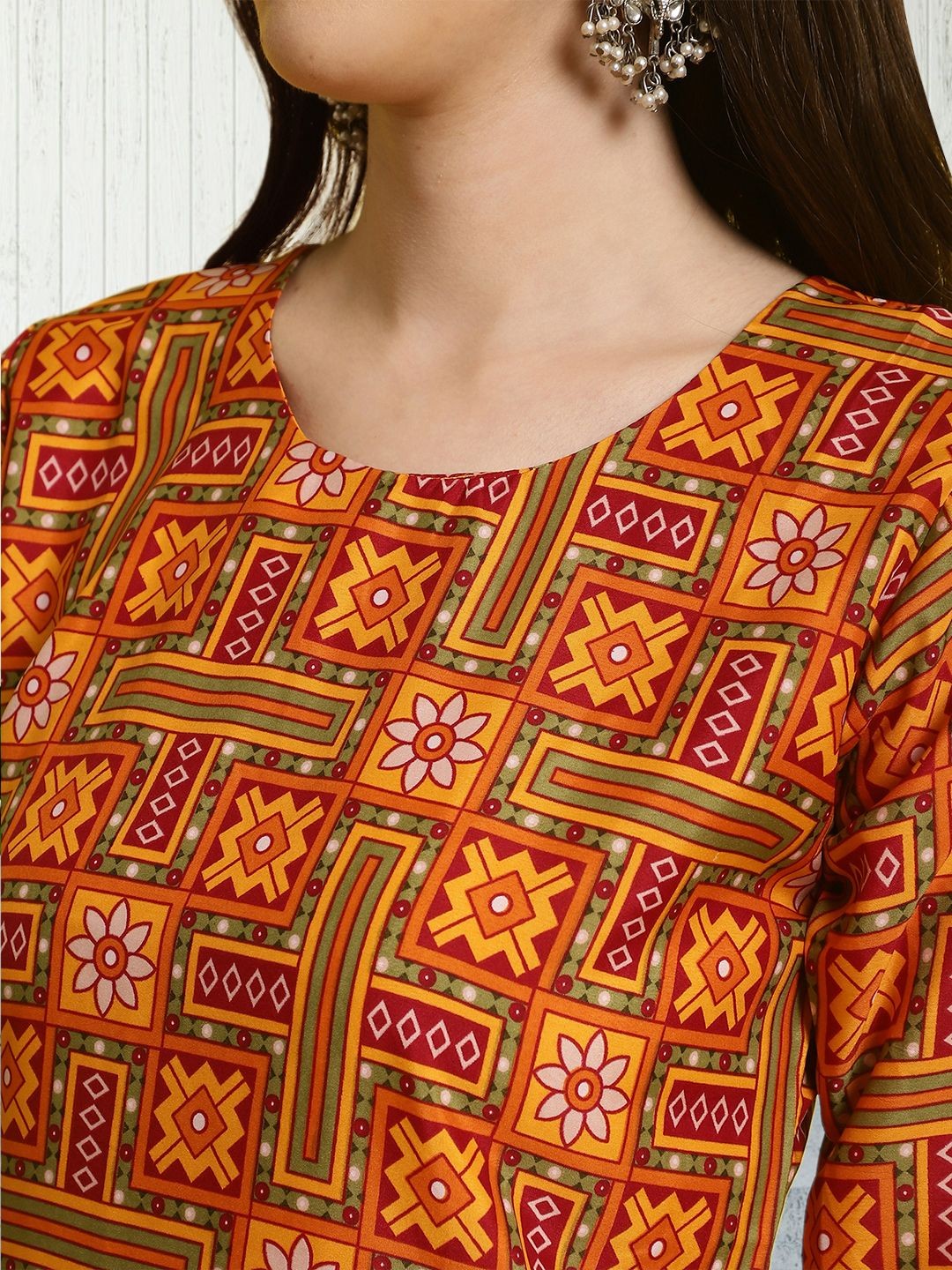 

7Threads Ethnic Motifs Printed Round Neck Straight Kurta With Trouser, Mustard