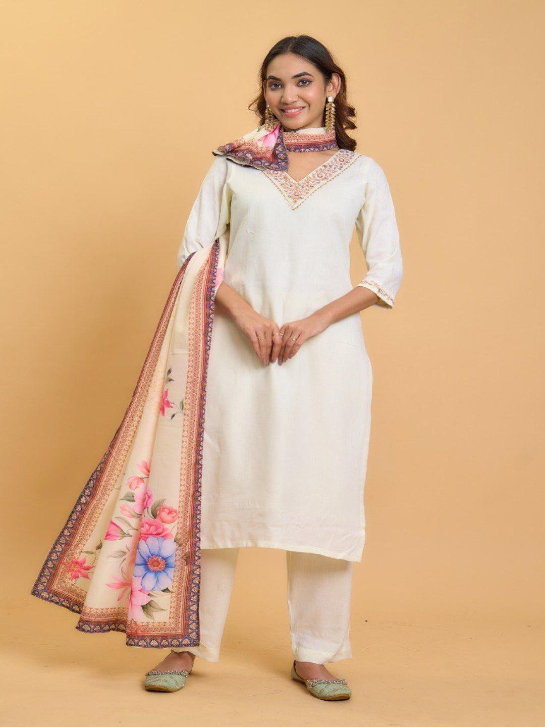 

A TO Z CART Floral Embroidered V-Neck Chanderi Silk Straight Kurta With Palazzo & Dupatta, White