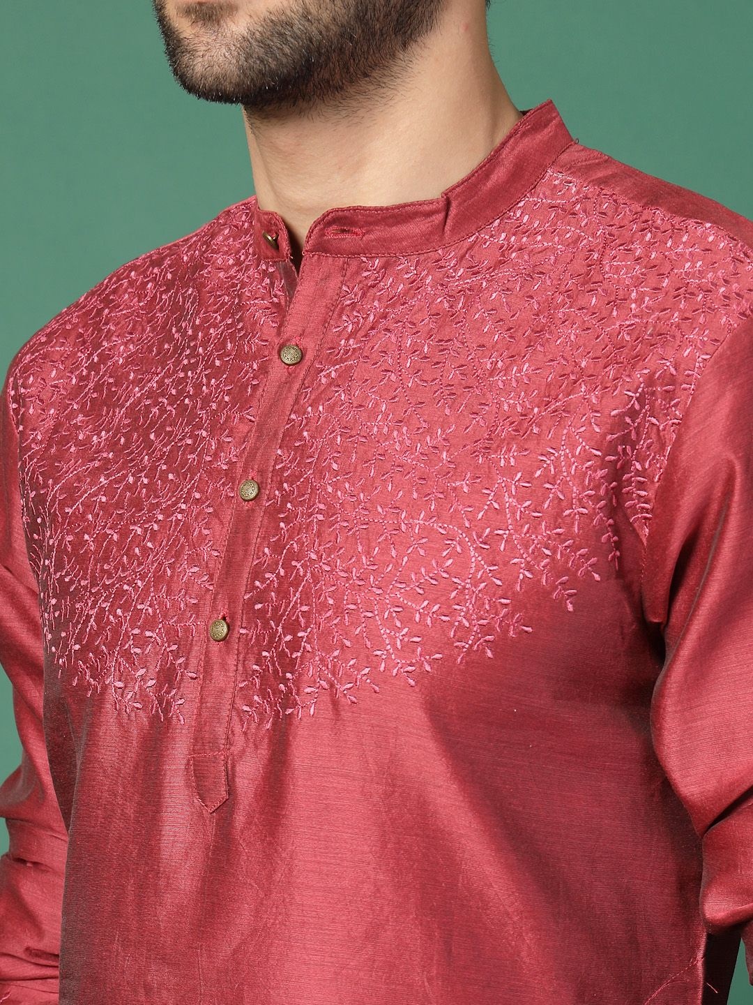 

Ramas Floral Embroidered Thread Work Mandarin Collar Pure Cotton Straight Kurta, Red