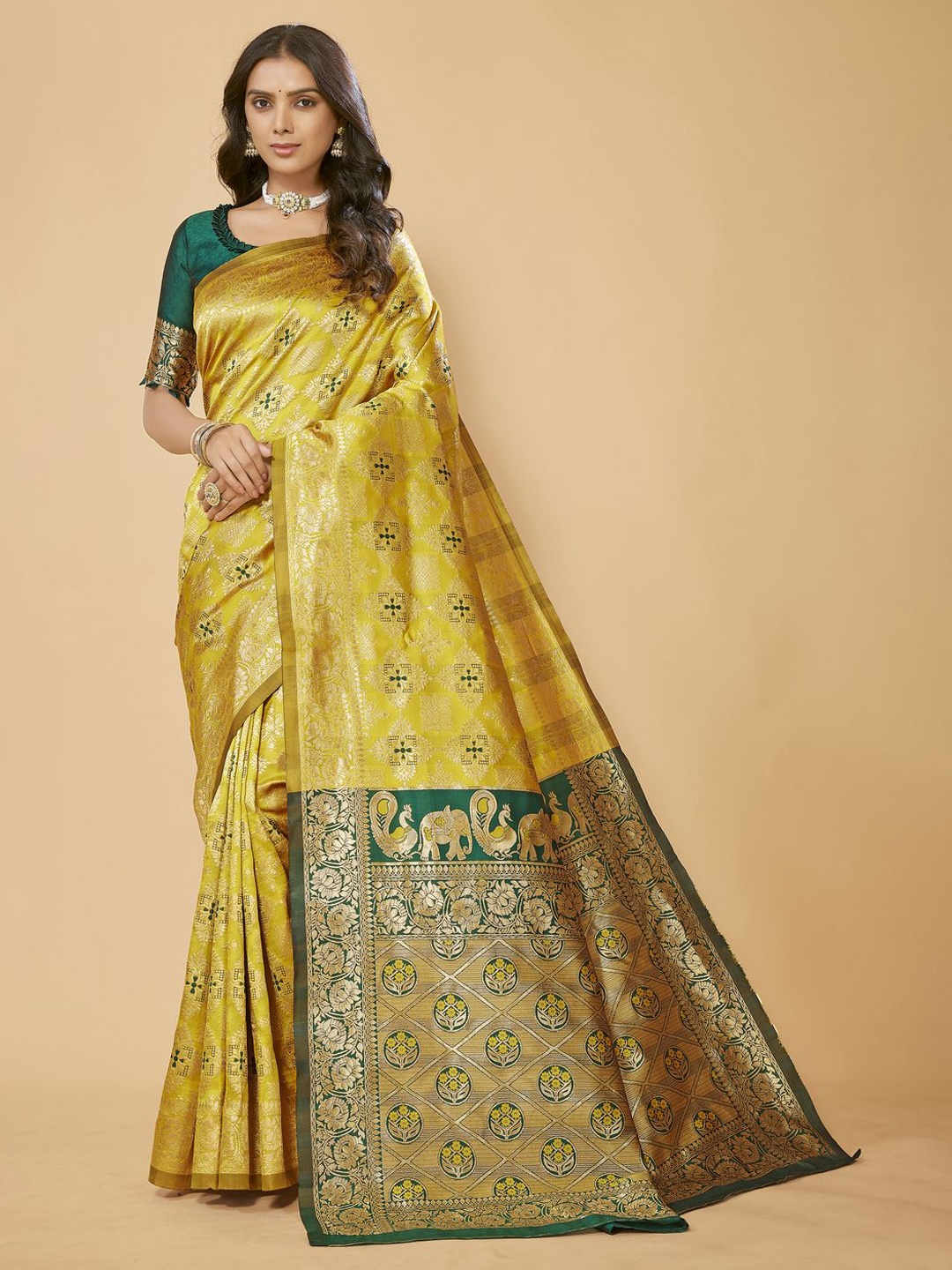 

NEEVA Woven Design Zari Silk Blend Designer Kanjeevaram Saree, Gold