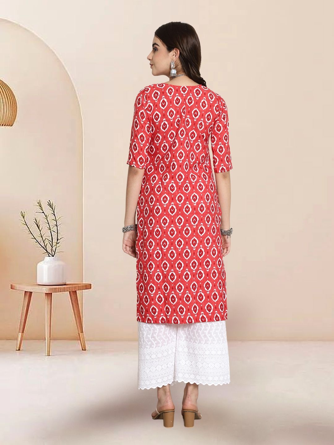 

7Threads Selection Of 4 Ethnic MotifsPrinted Round Neck Straight Kurtas, Red