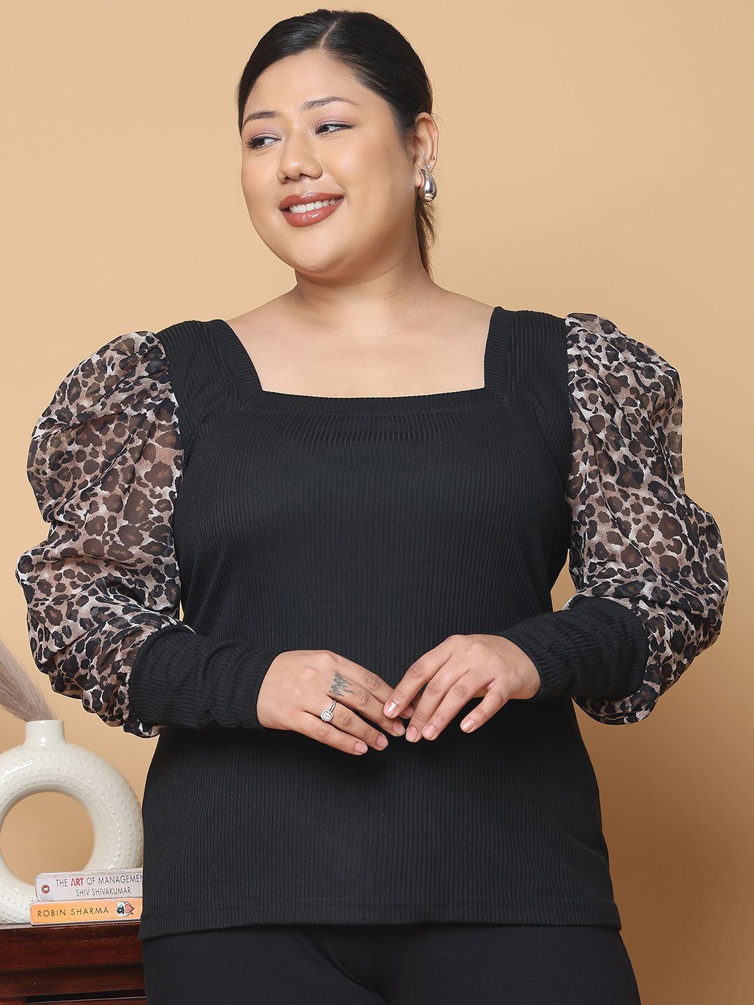 

theRebelinme Cotton Top, Black