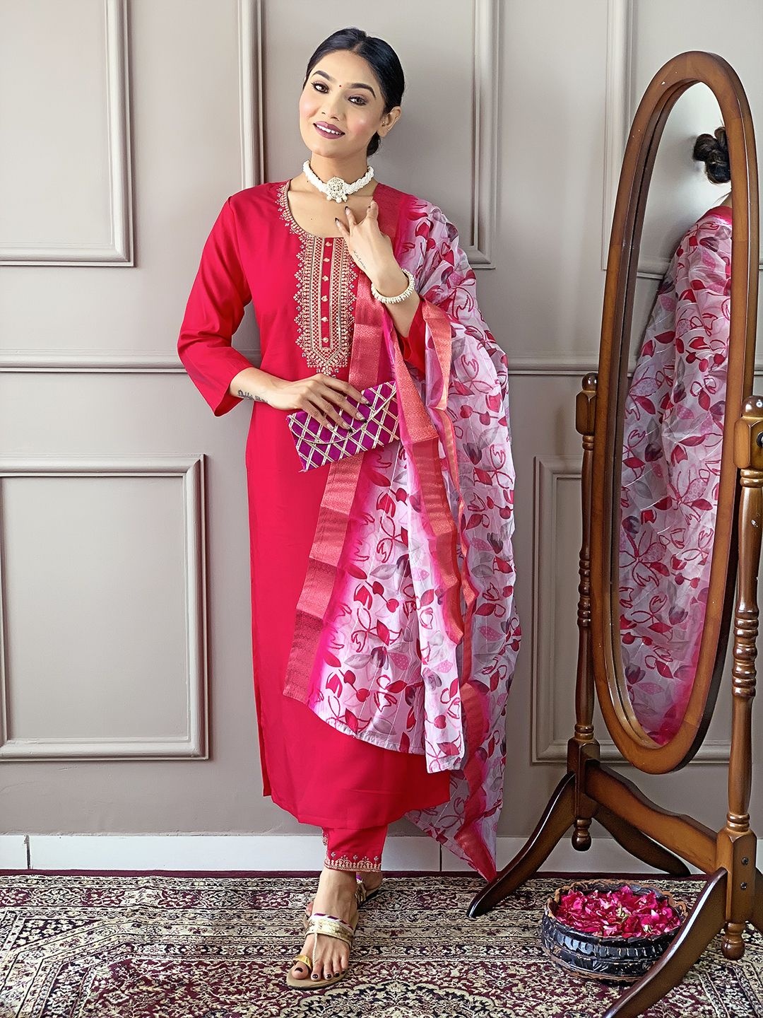 

Siya Fashion Floral Embroidered Sequinned Straight Kurta With Trousers And Dupatta, Red
