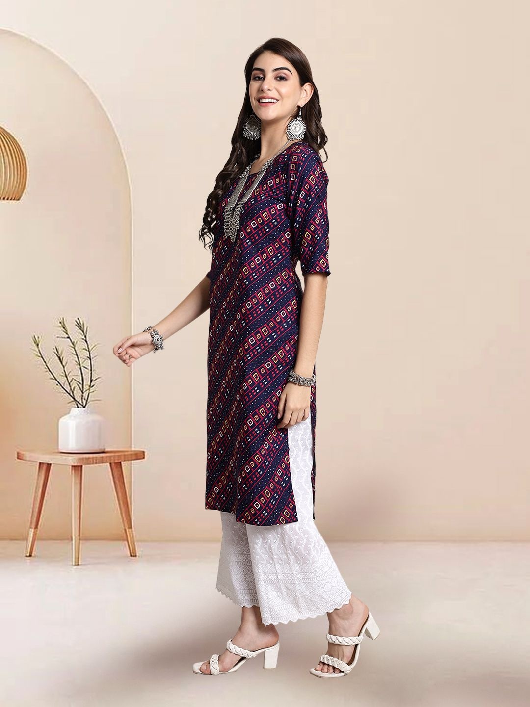 

7Threads Selection Of 2 Geometric Printed Round Neck Kurtas, Navy blue