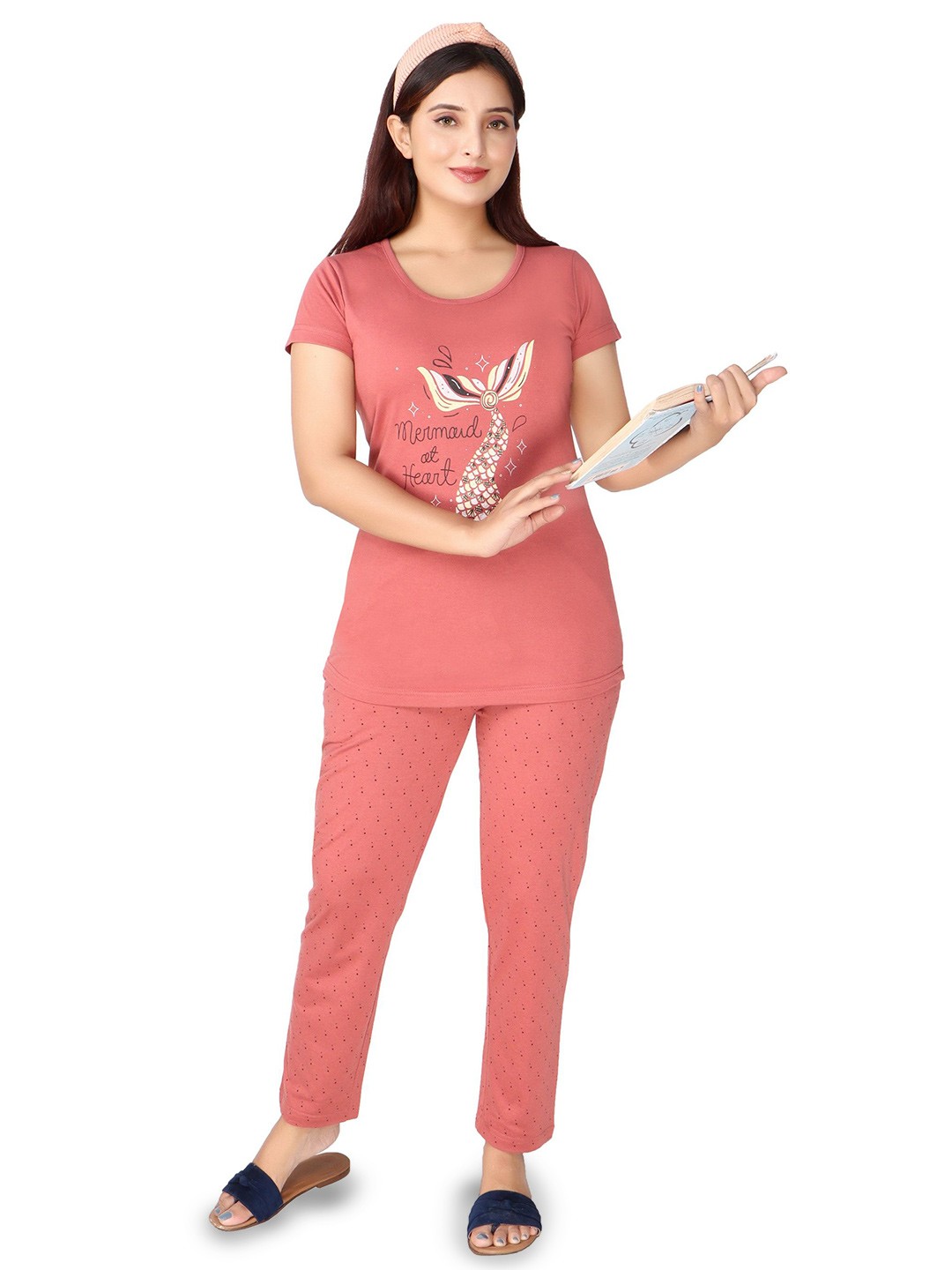 

CLINT Graphic Printed Round Neck T-Shirt With Pyjama, Coral