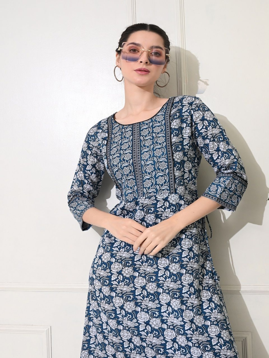 

GLOWWORLD Floral Printed Round Neck A-Line Ethnic Dress, Blue