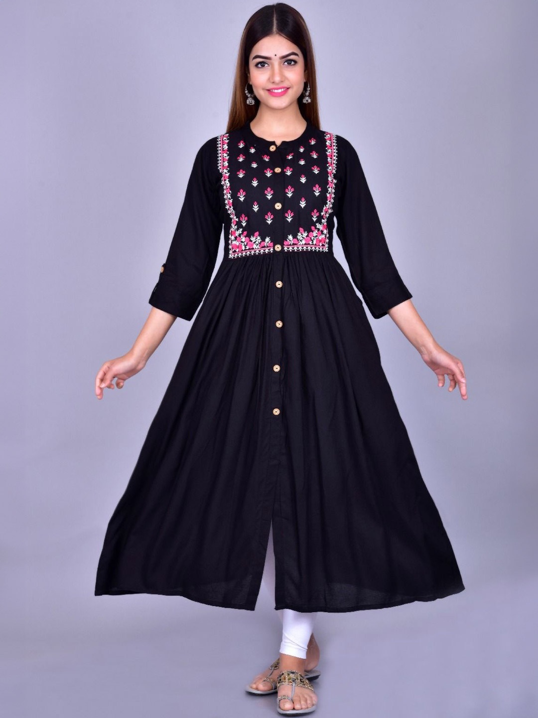 

PALSIYA PRESENTS Floral Embroidered Round Neck A-Line Kurta, Black