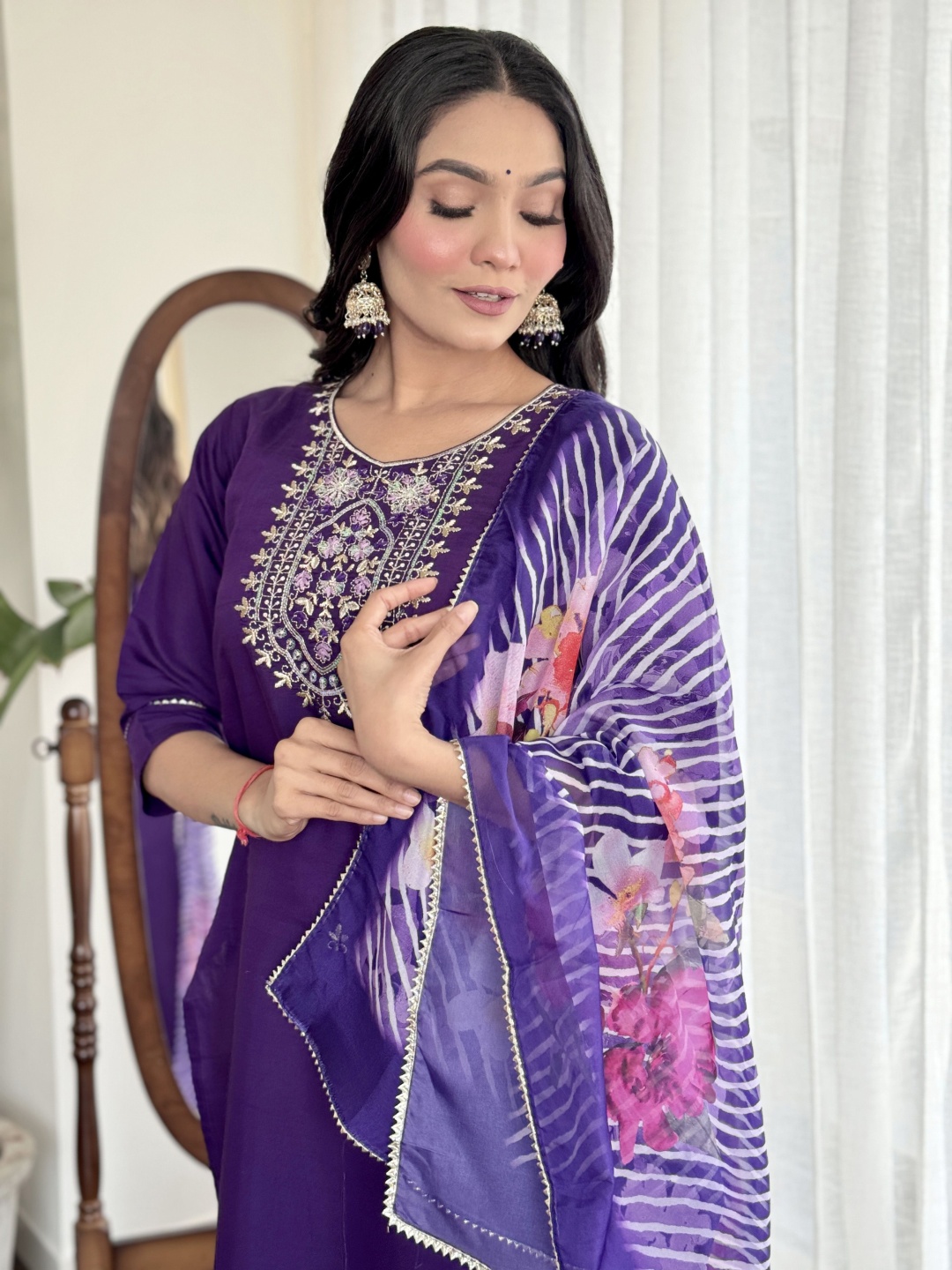 

Siya Fashion Embroidered Sequinned Straight Kurta With Trousers & Dupatta, Purple