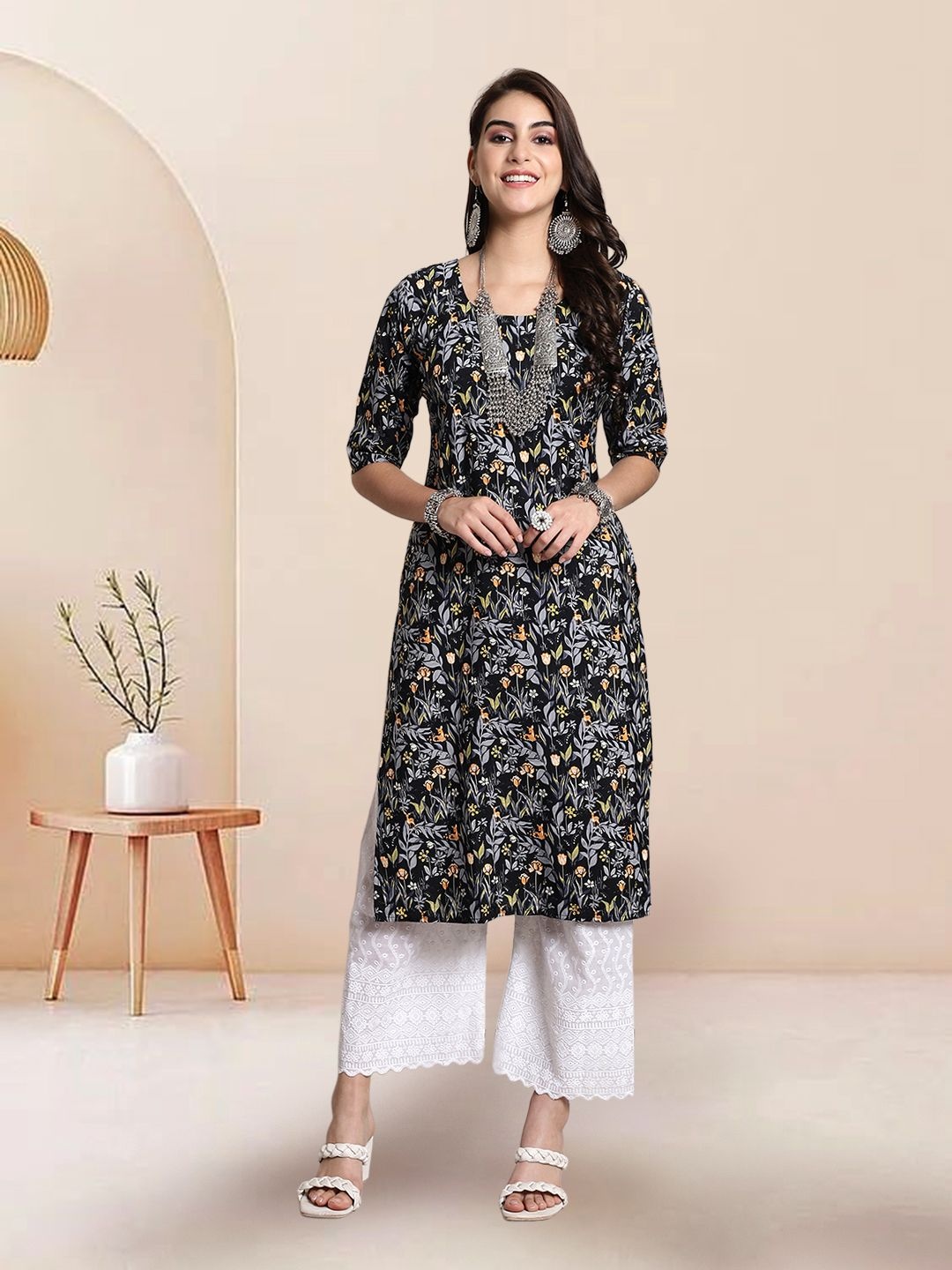 

7Threads Selection Of 3 Floral Printed Round Neck Straight Kurtas, Black