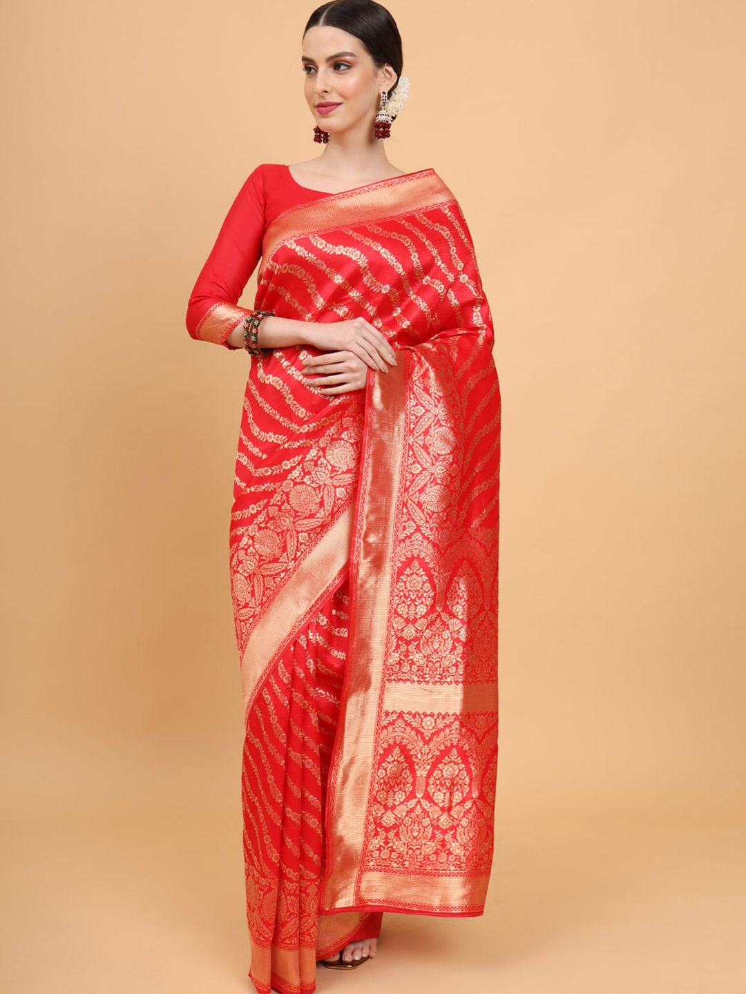 

Melok Woven Design Zari Art Silk Banarasi Saree, Red