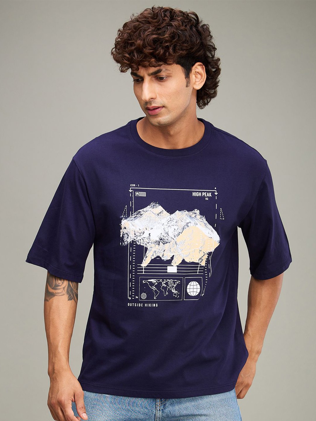 

The Roadster Lifestyle Co. Men Graphic Printed Round Neck Cotton Relaxed Fit T-shirt, Navy blue