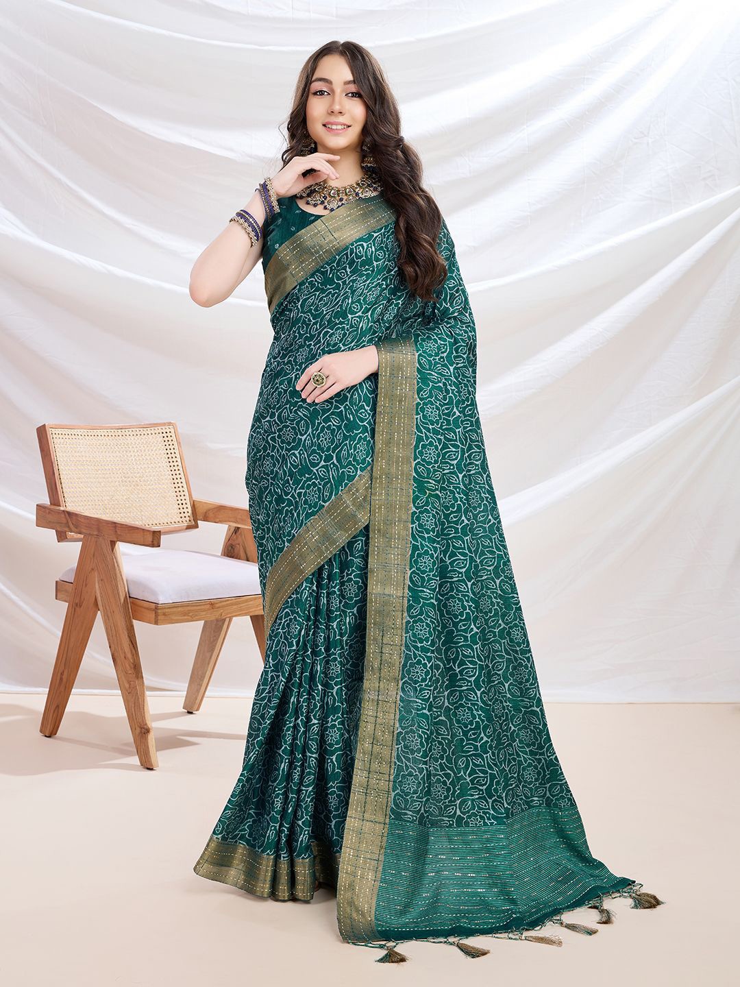 

Mitera Floral Printed Zari Tussar Saree, Teal