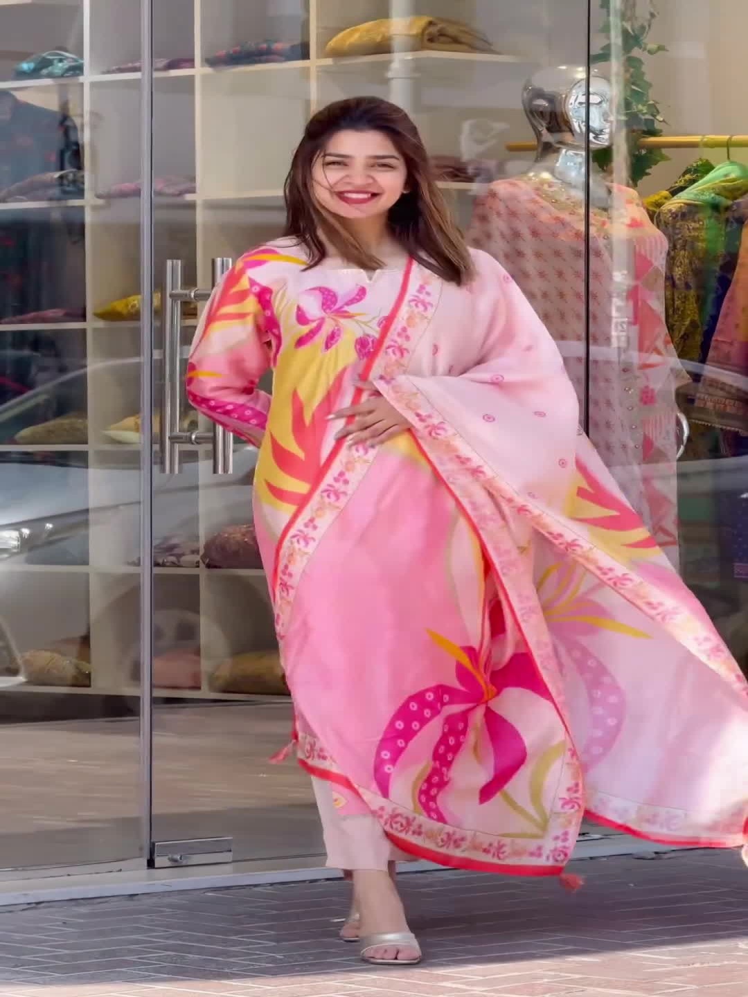 

Siya Fashion Floral Embroidered Thread Work Straight Kurta With Trouser & Dupatta, Pink