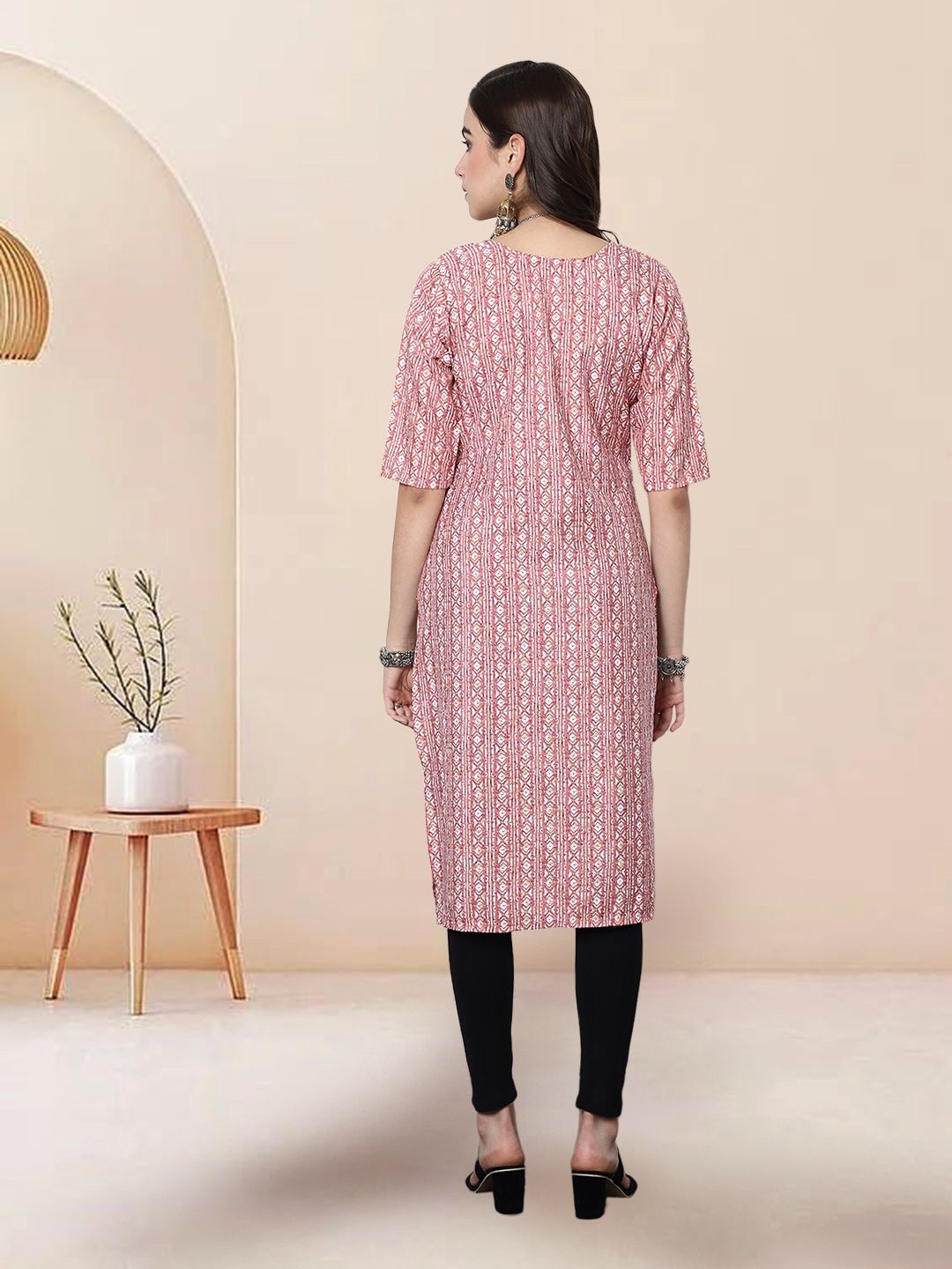 

7Threads Selection Of 4 Geometric Printed Round Neck Straight Kurtas, Pink