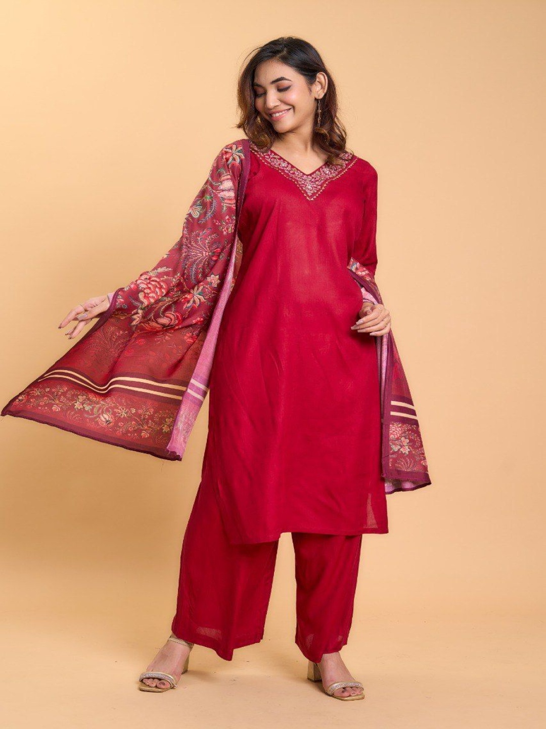 

A TO Z CART Floral Embroidered V-Neck Chanderi Silk Straight Kurta With Palazzo & Dupatta, Red