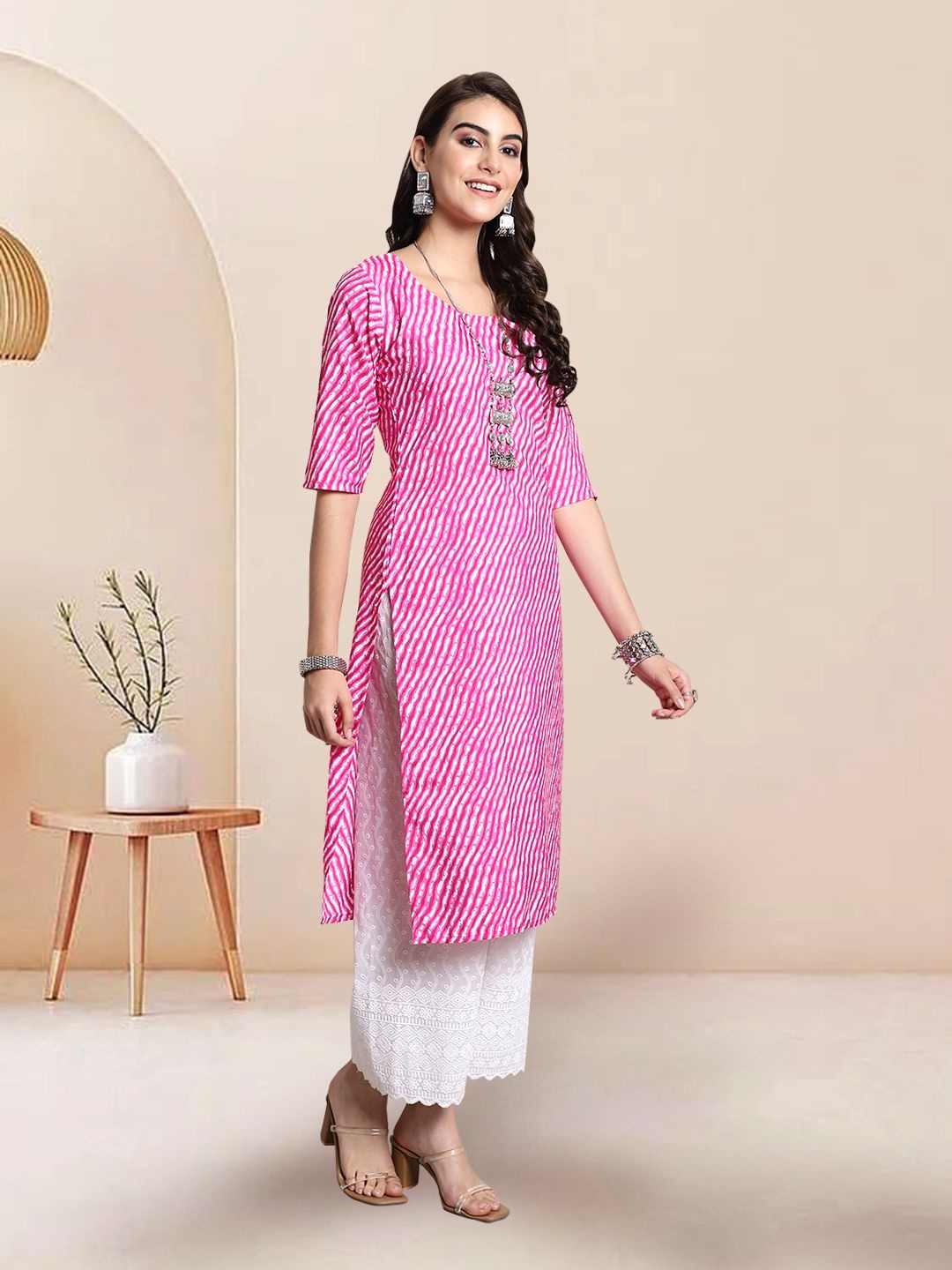 

7Threads Selection Of 2 Leheriya Printed Round Neck Straight Kurtas, Pink