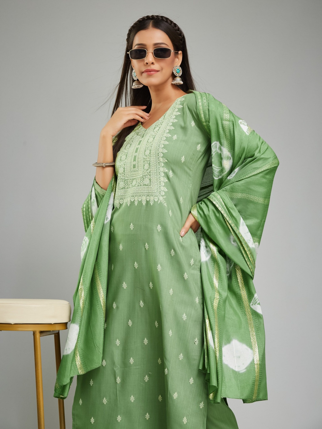 

KALINI Ethnic Motifs Printed Straight Kurta With Trouser And Dupatta, Green