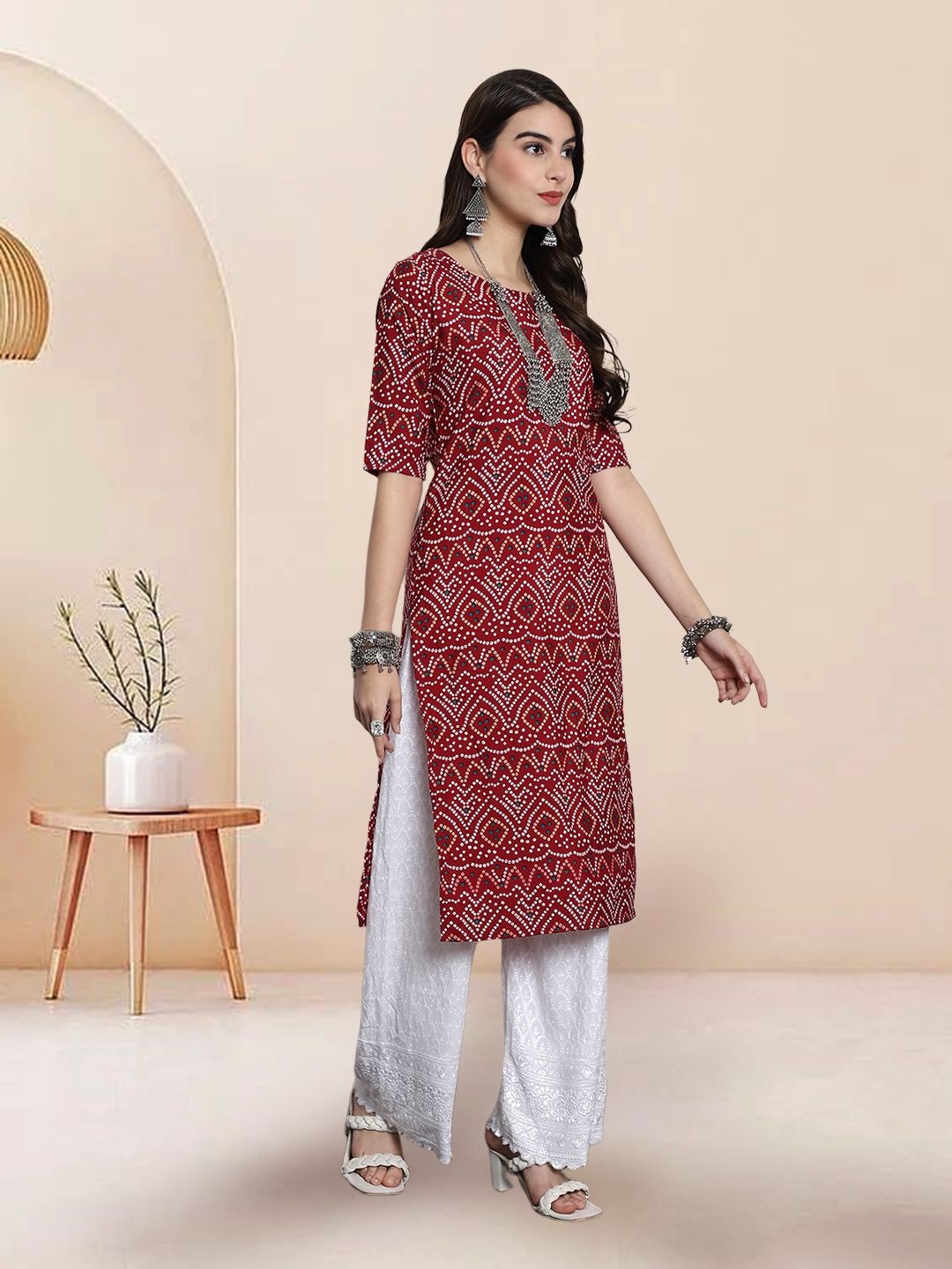 

7Threads Selection Of 2 Geometric Printed Round Neck Straight Kurtas, Red