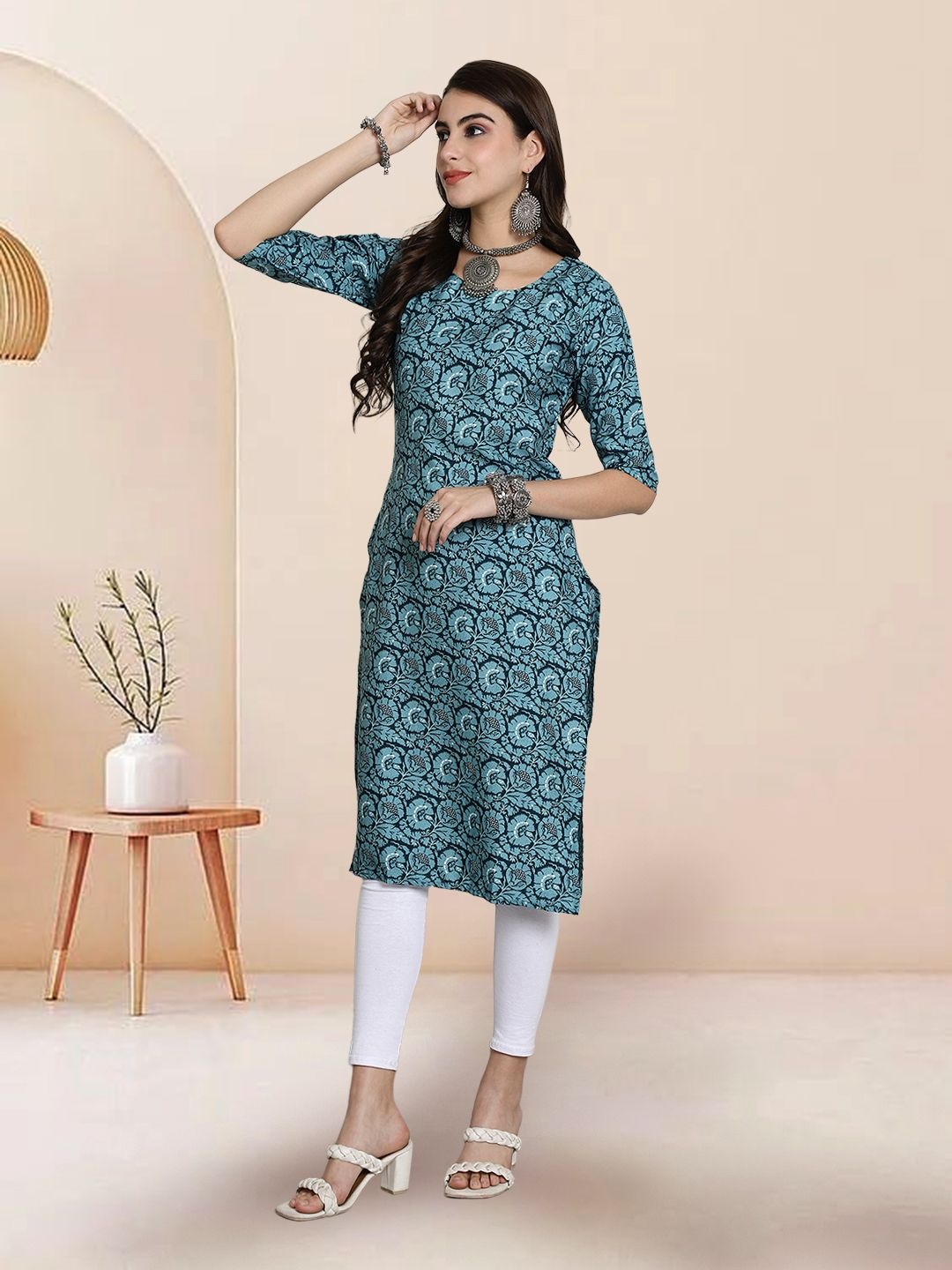 

7Threads Selection Of 3 Floral Printed Round Neck Straight Kurtas, Turquoise blue