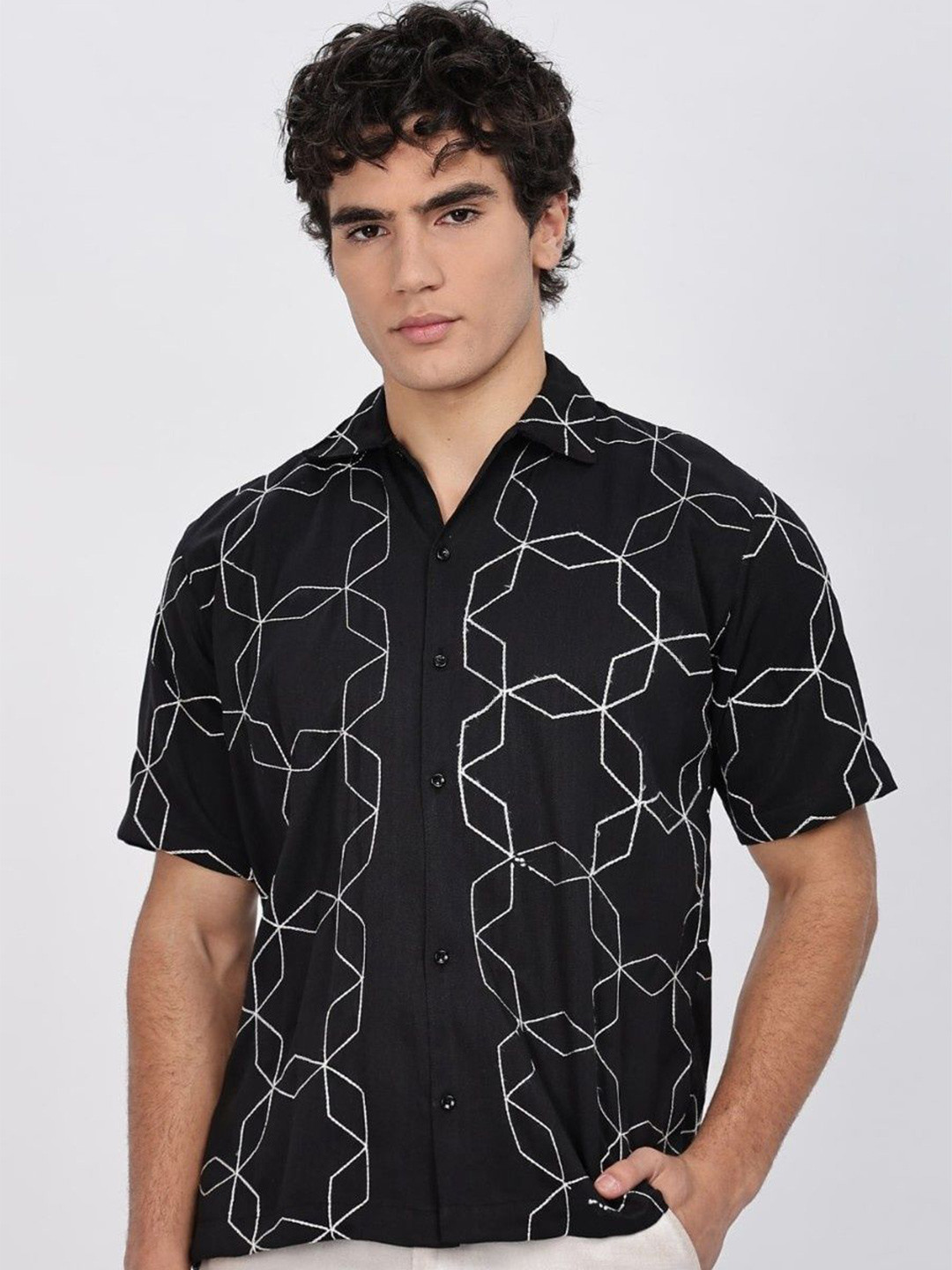 

TBS- THE BARGAIN STREET Men Classic Fit Geometric Printed Cotton Casual Shirt, Black