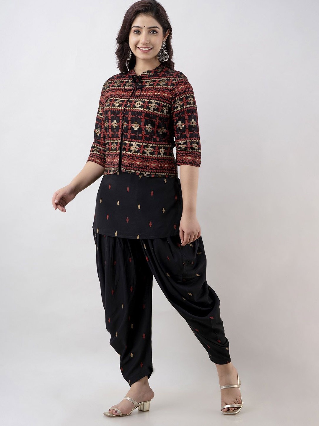 

SHEESHAM Printed Round Neck Tunic With Dhoti Pant And Jacket, Black