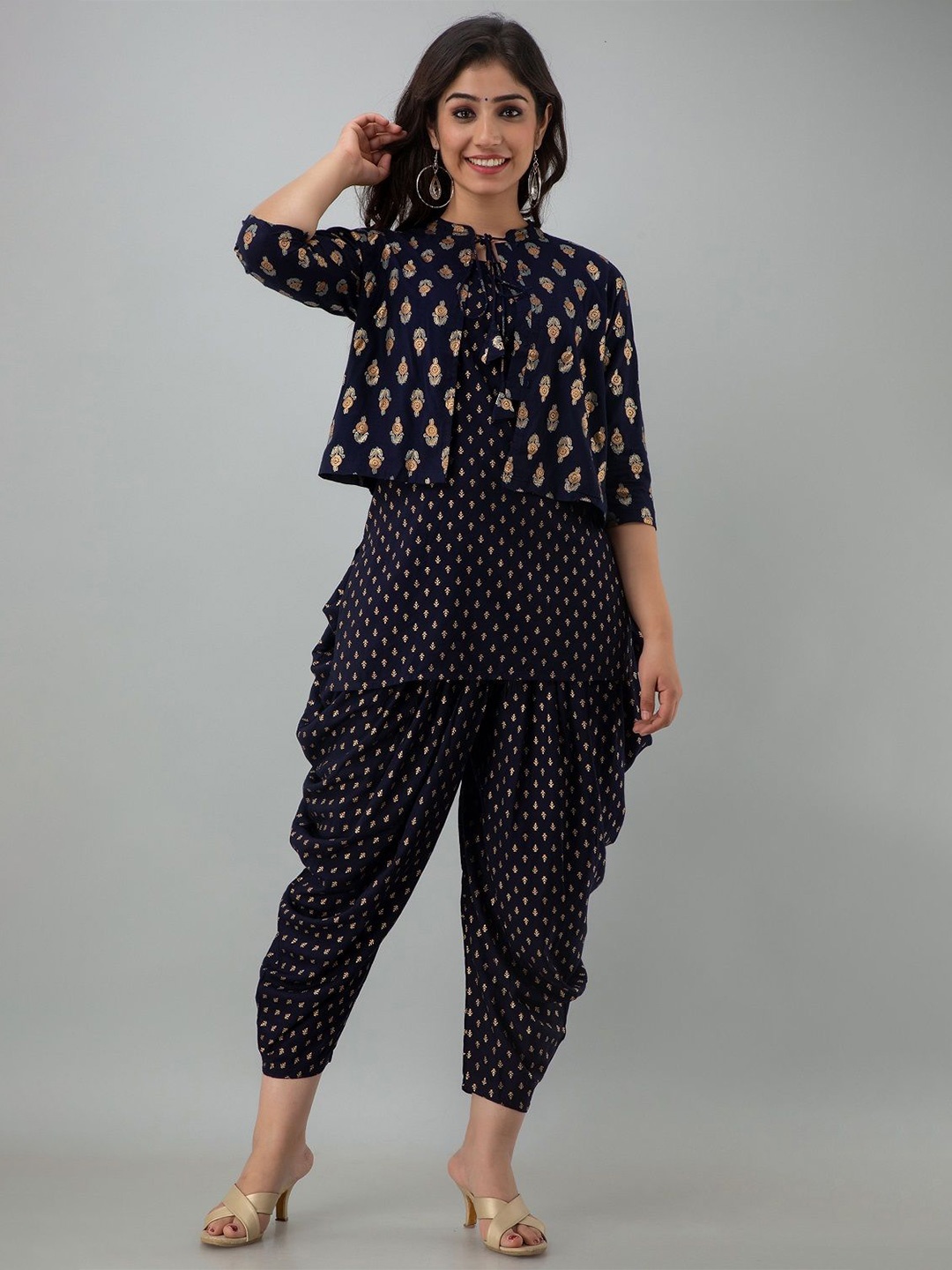 

SHEESHAM Printed Round Neck Tunic With Dhoti Pant And Jacket, Navy blue