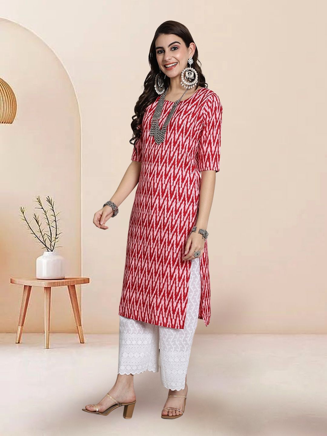

7Threads Selection Of 3 Chevron Round Neck Straight Kurtas, Red