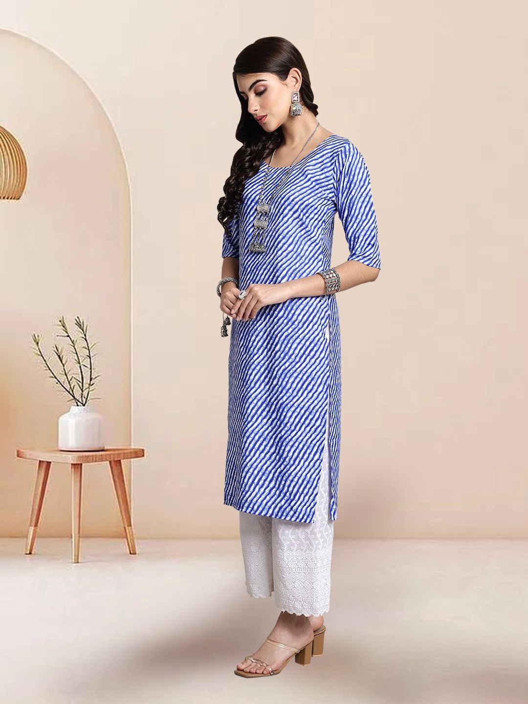 

7Threads Selection Of 2 Leheriya Printed Round Neck Straight Kurtas, Blue