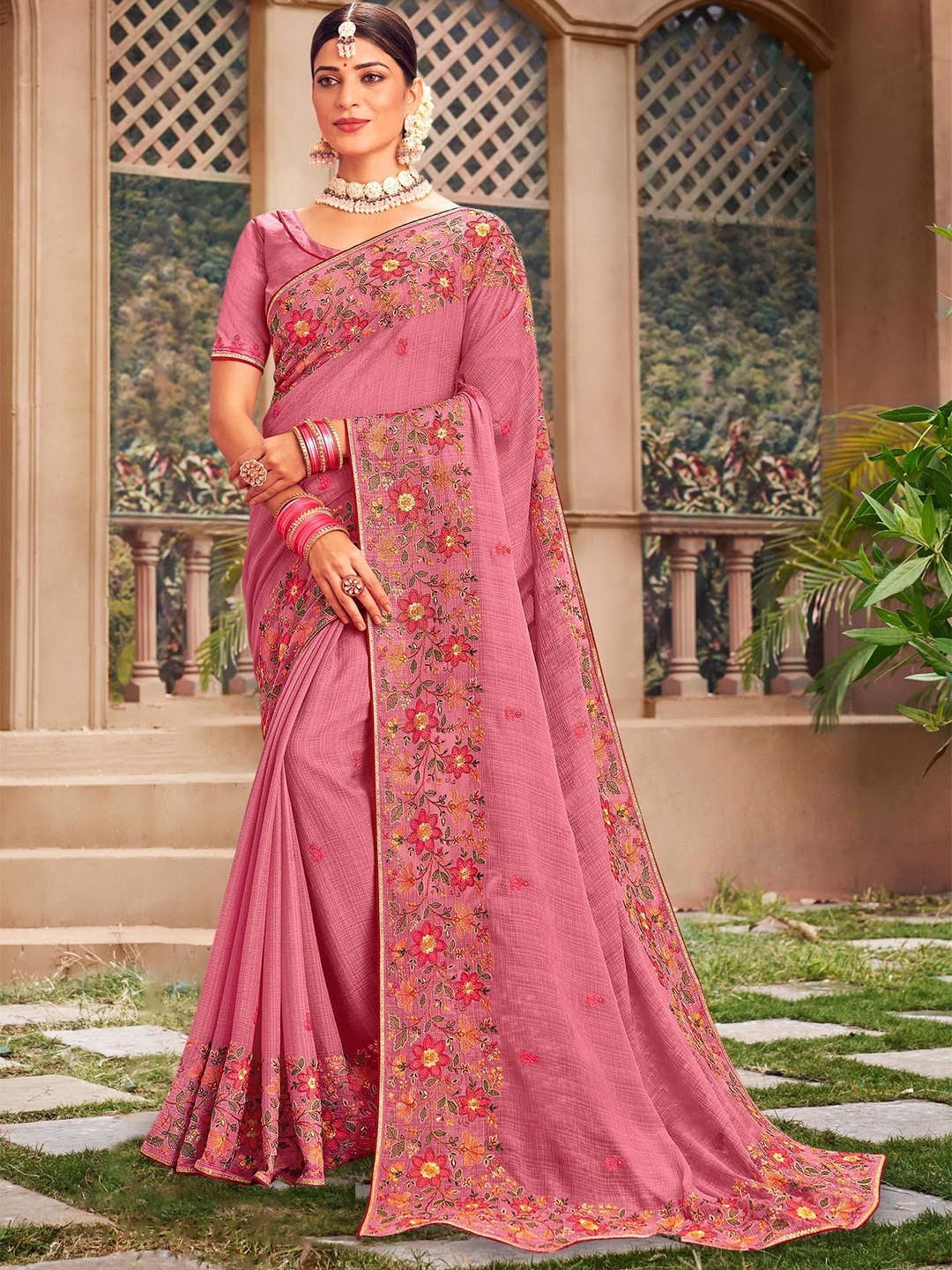 

Laxmipati Floral Beads and Stones Poly Chiffon Saree, Pink