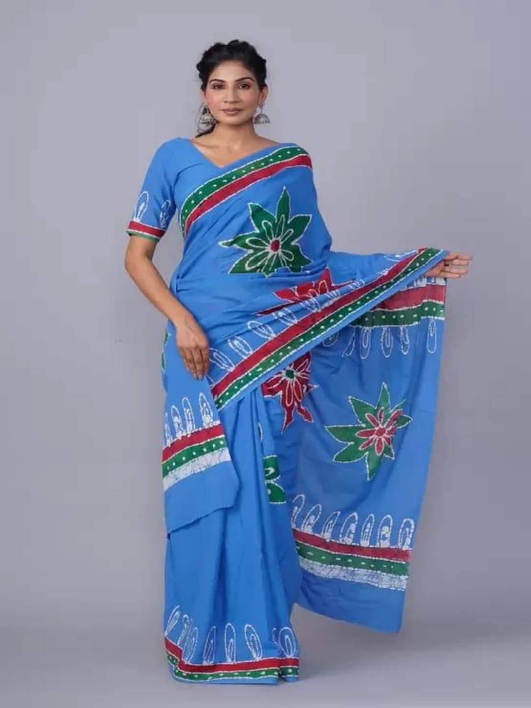 

TROPWEAR Floral Linen Blend Block Print Saree, Blue