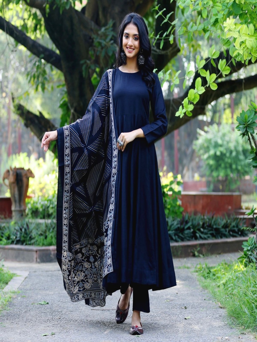 

GoSriKi Round Neck Anarkali Kurta With Trousers And Dupatta, Blue