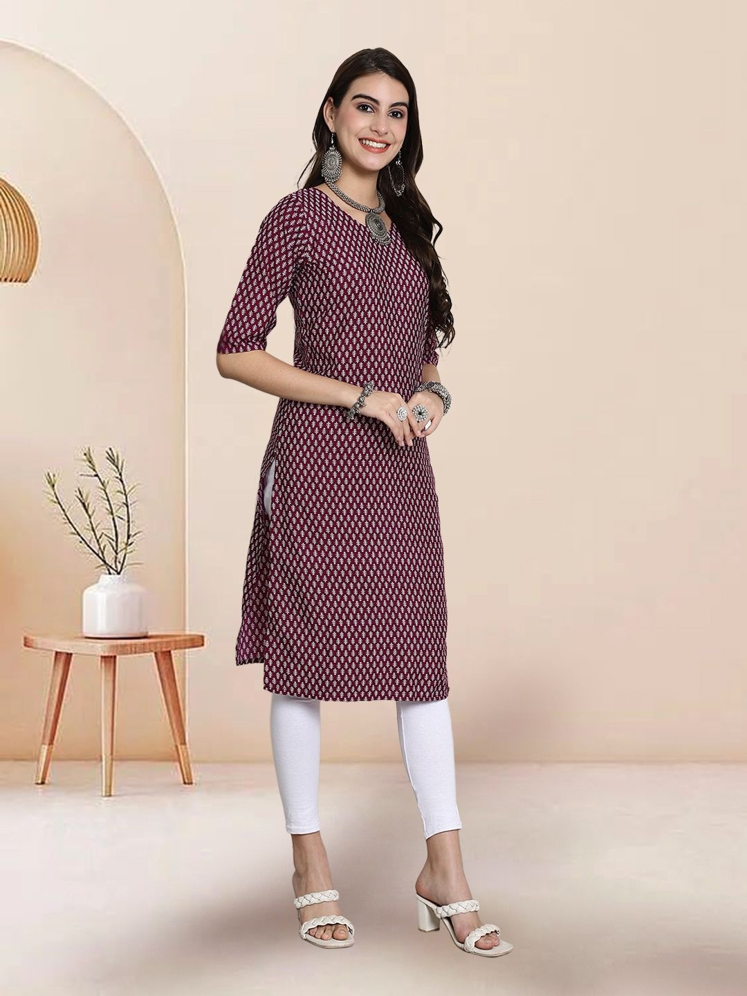 

7Threads Selection Of 2 Floral Printed Straight Kurtas, Maroon