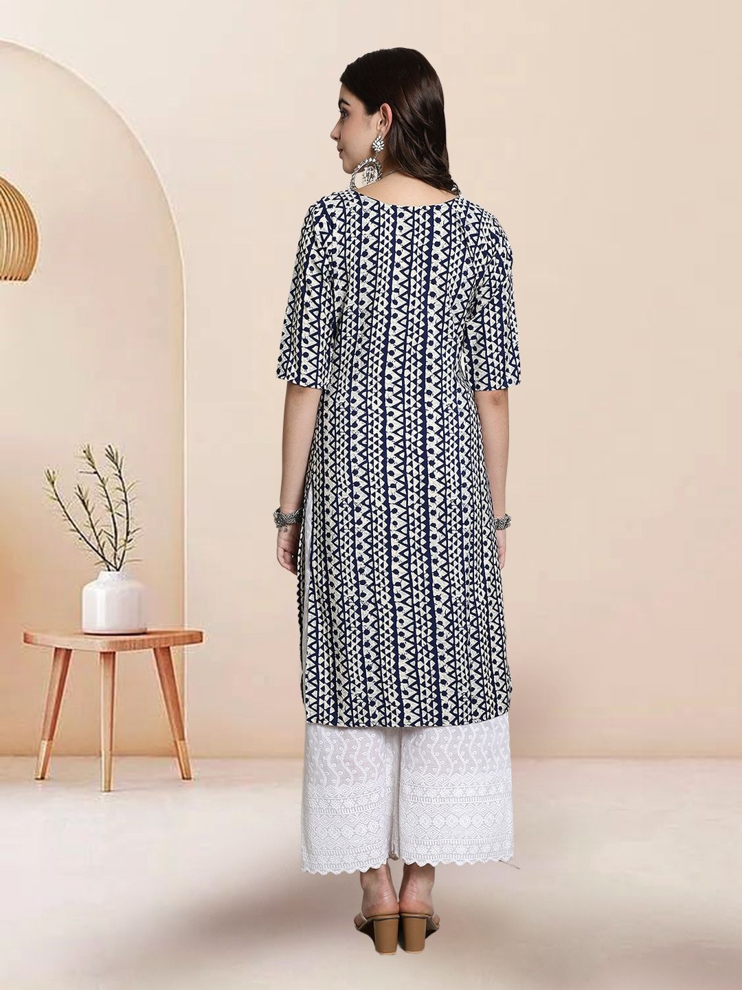 

7Threads Selection Of 5 Geometric Printed Round Neck Straight Kurtas, Navy blue